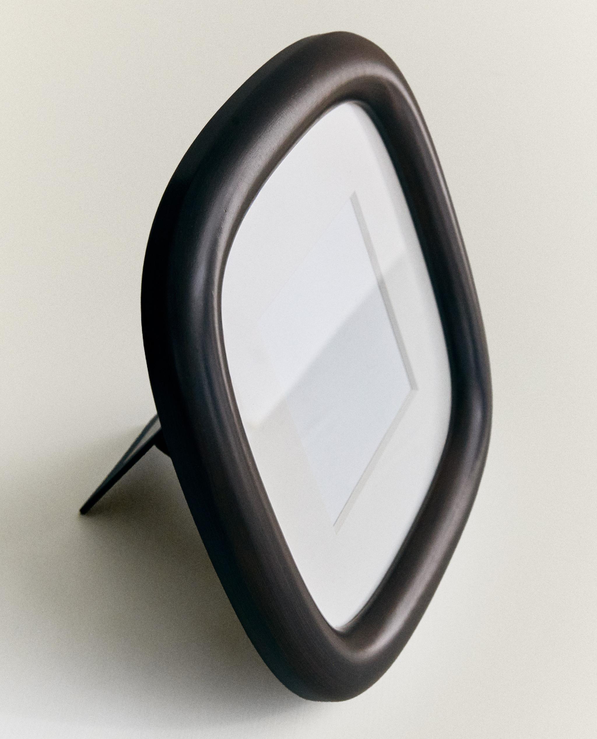 OVAL WOODEN PHOTO FRAME product thumbnail 8