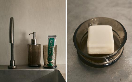 АКСЕССУАРЫ ДЛЯ ВАННОЙ ИЗ ТЕКСТУРИРОВАННОГО СТЕКЛА