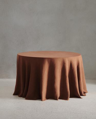 TABLECLOTH 01