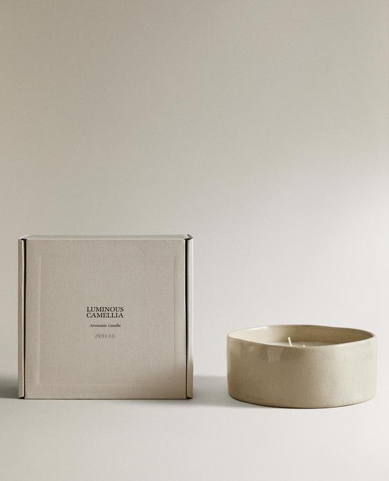 (540 G) BOUGIE PARFUMÉE LUMINOUS CAMELLIA