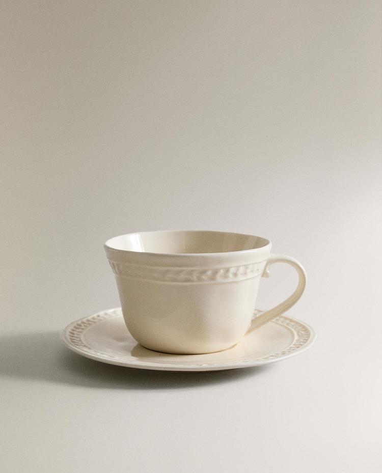 TAZA DE TÉ Y PLATO RELIEVE GRES