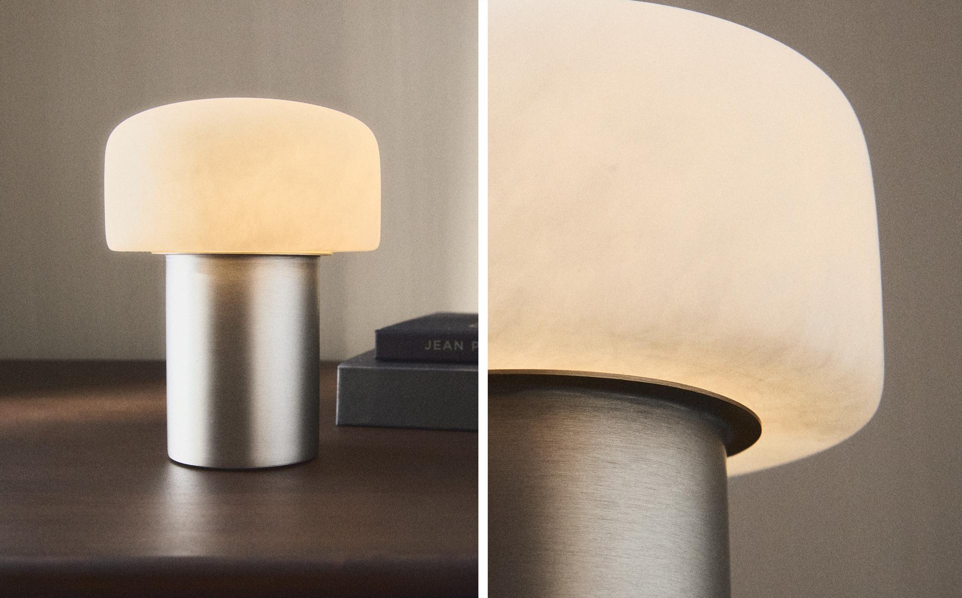 ALABASTER AND METAL CORDLESS TABLE LAMP ALABASTER AND METAL CORDLESS TABLE LAMP
