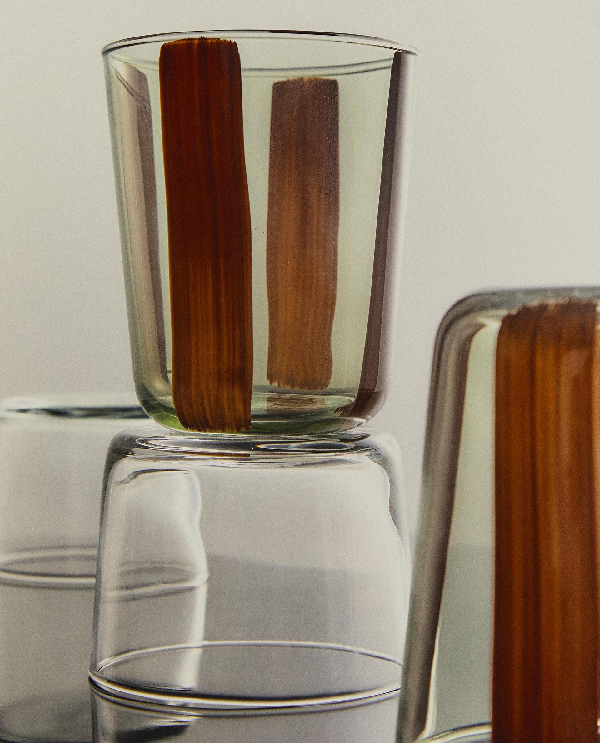 STRIPED GLASS TUMBLER STRIPED GLASS TUMBLER