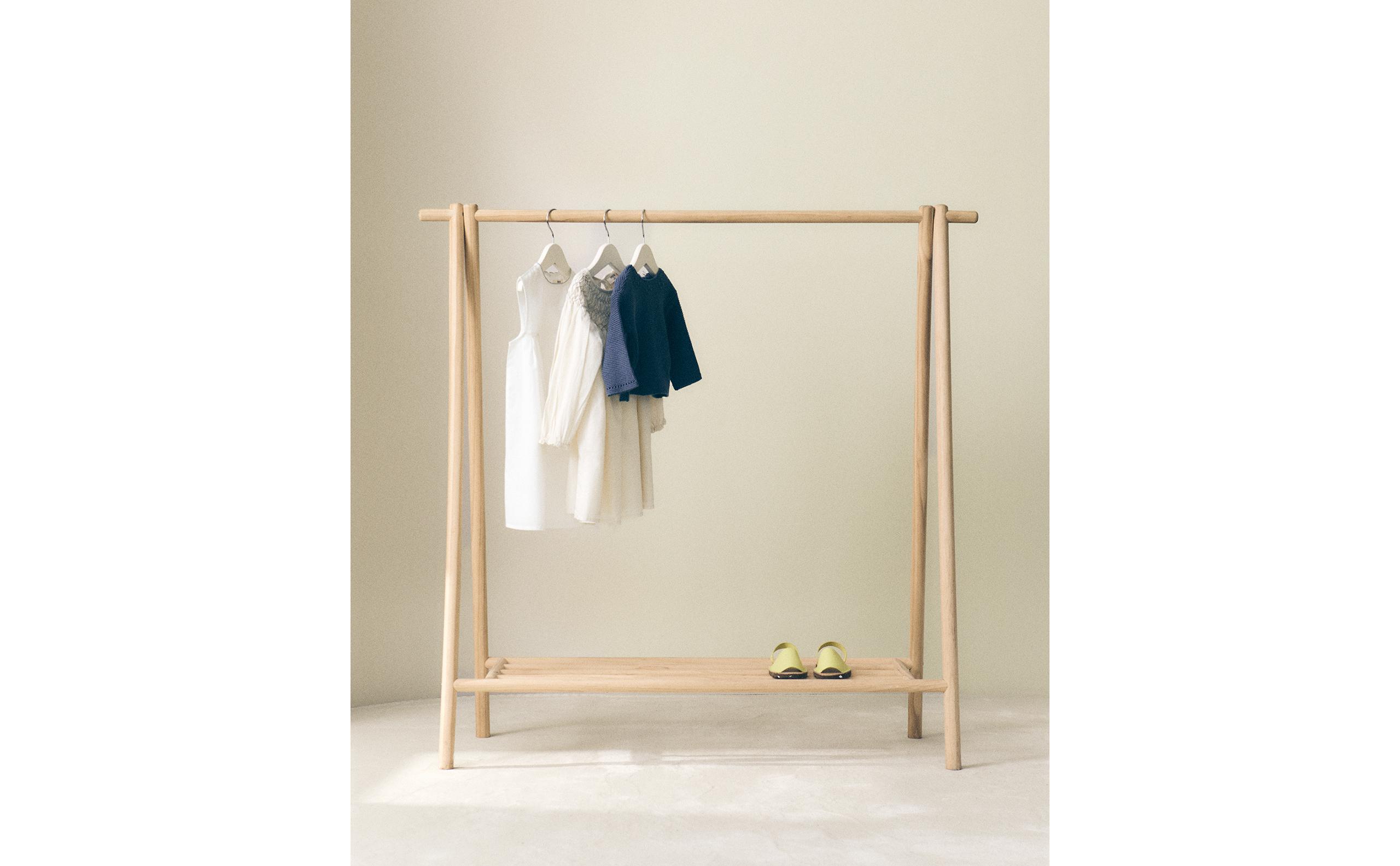 PERCHERO DE MADERA Zara Home United States of America