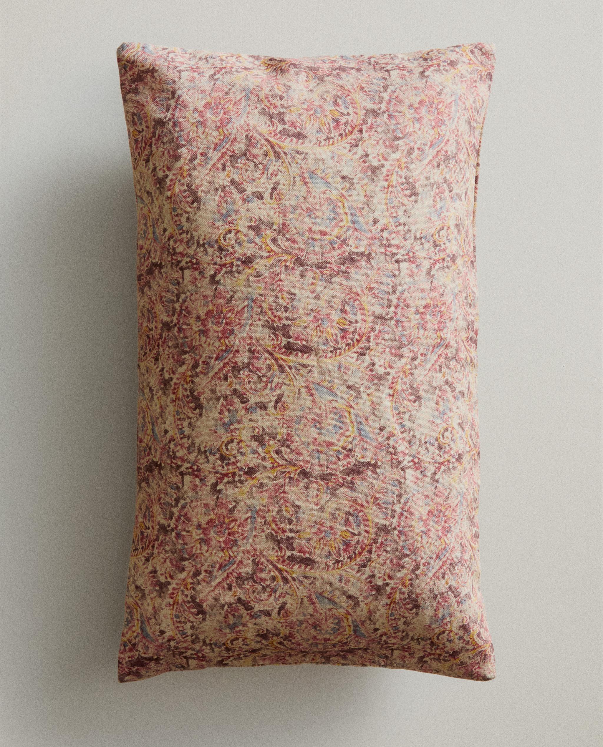 FLORAL CUSHION COVER