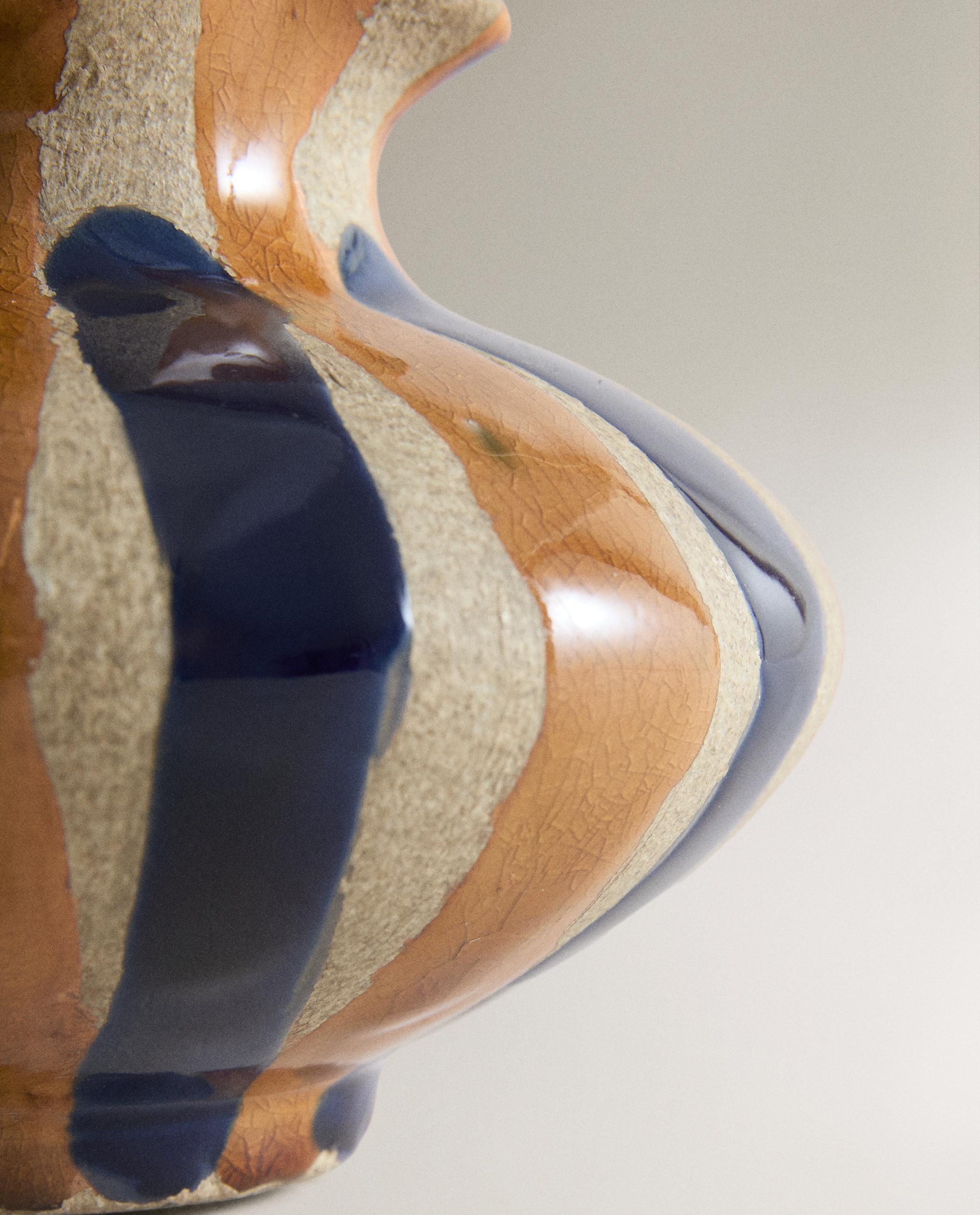 DECORATIVE ROUND CERAMIC VASE product thumbnail 5
