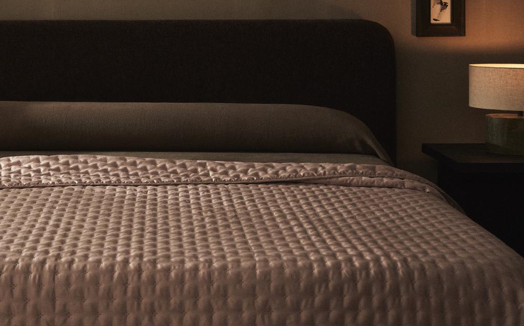 TRAPUNTA TINTA UNITA NODI TRAPUNTA TINTA UNITA NODI