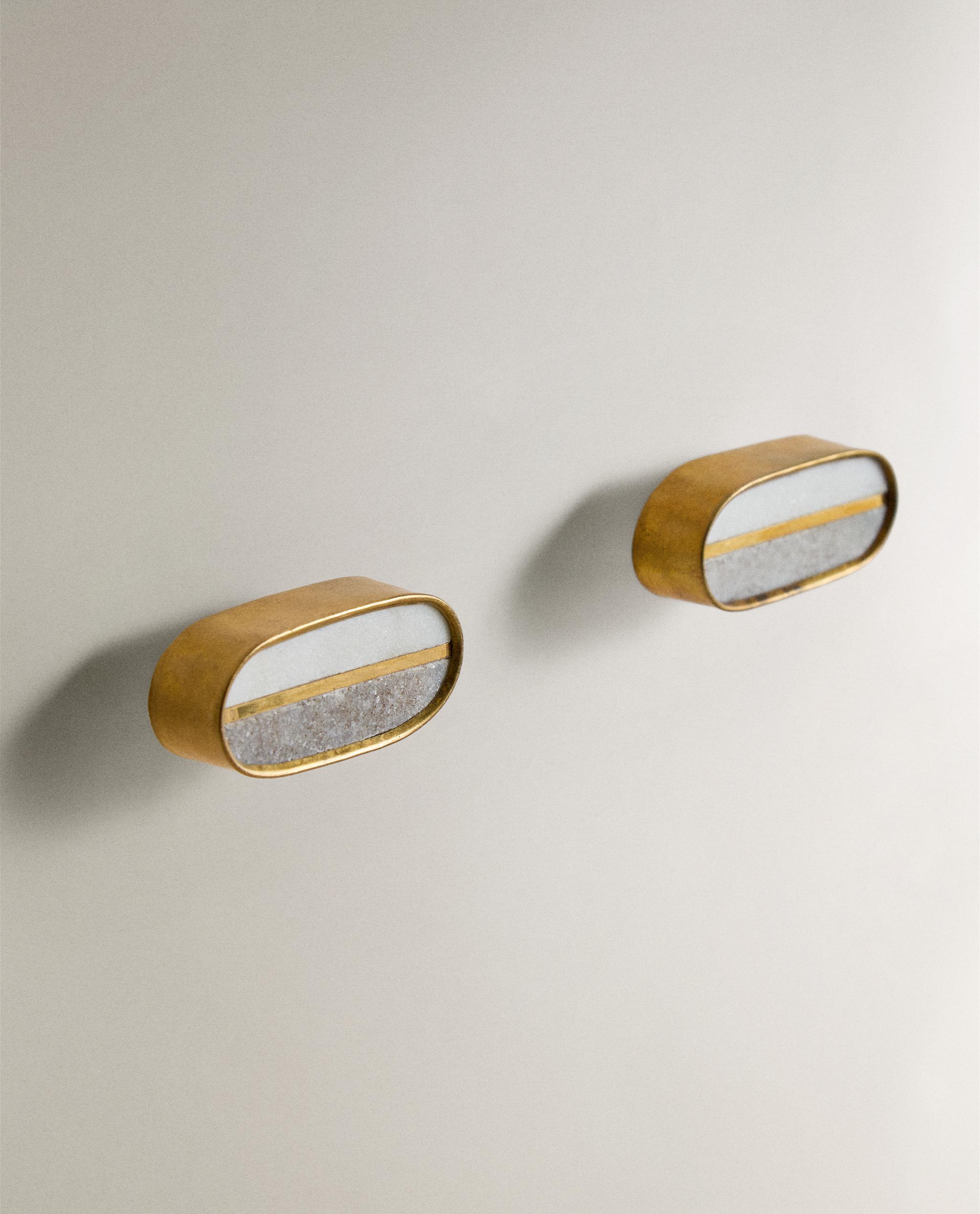 PACK OF CONTRAST MARBLE DOOR KNOBS (PACK OF 2) product thumbnail 3