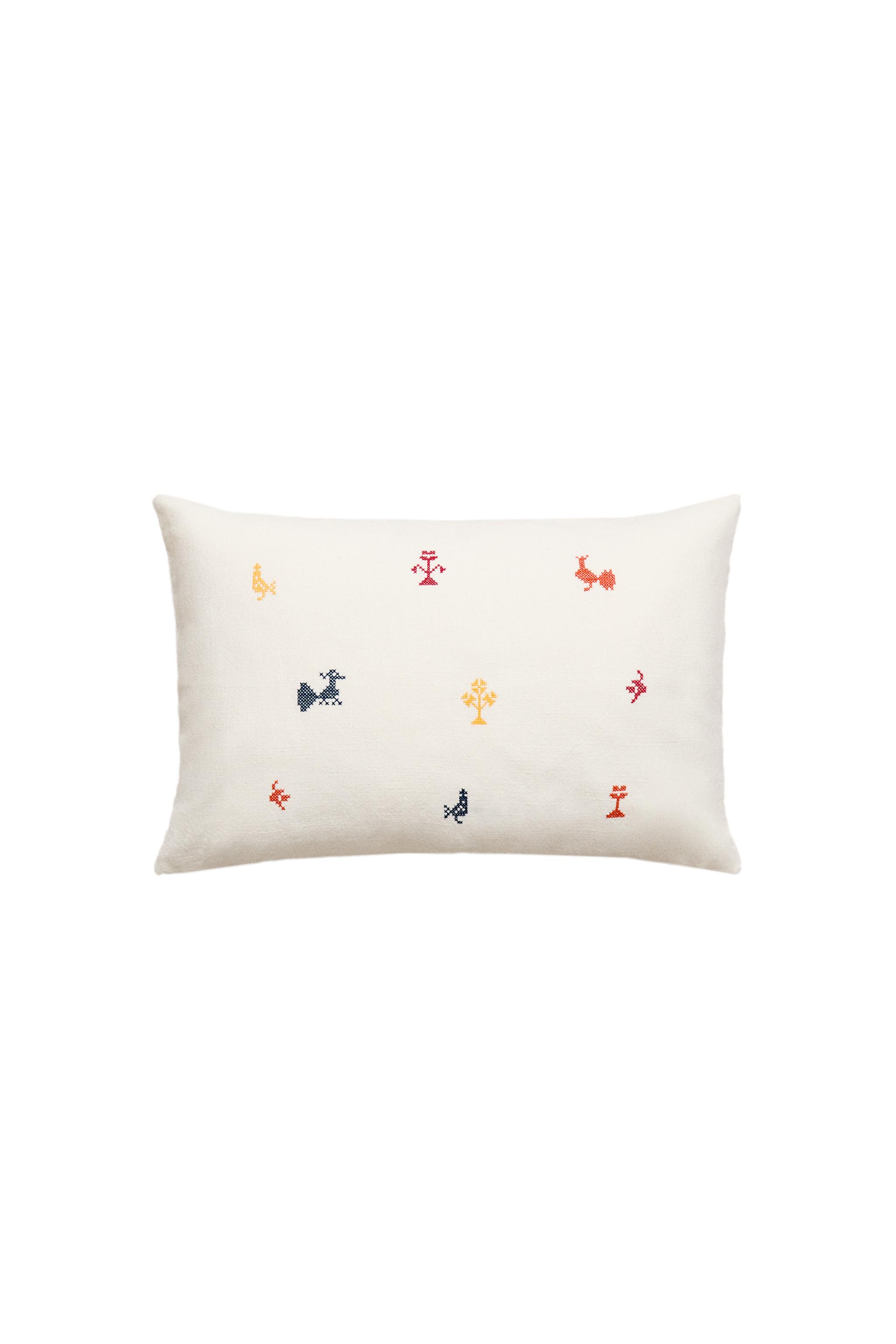 ミニ刺繍 クッションカバー | Zara Home 日本/Japan