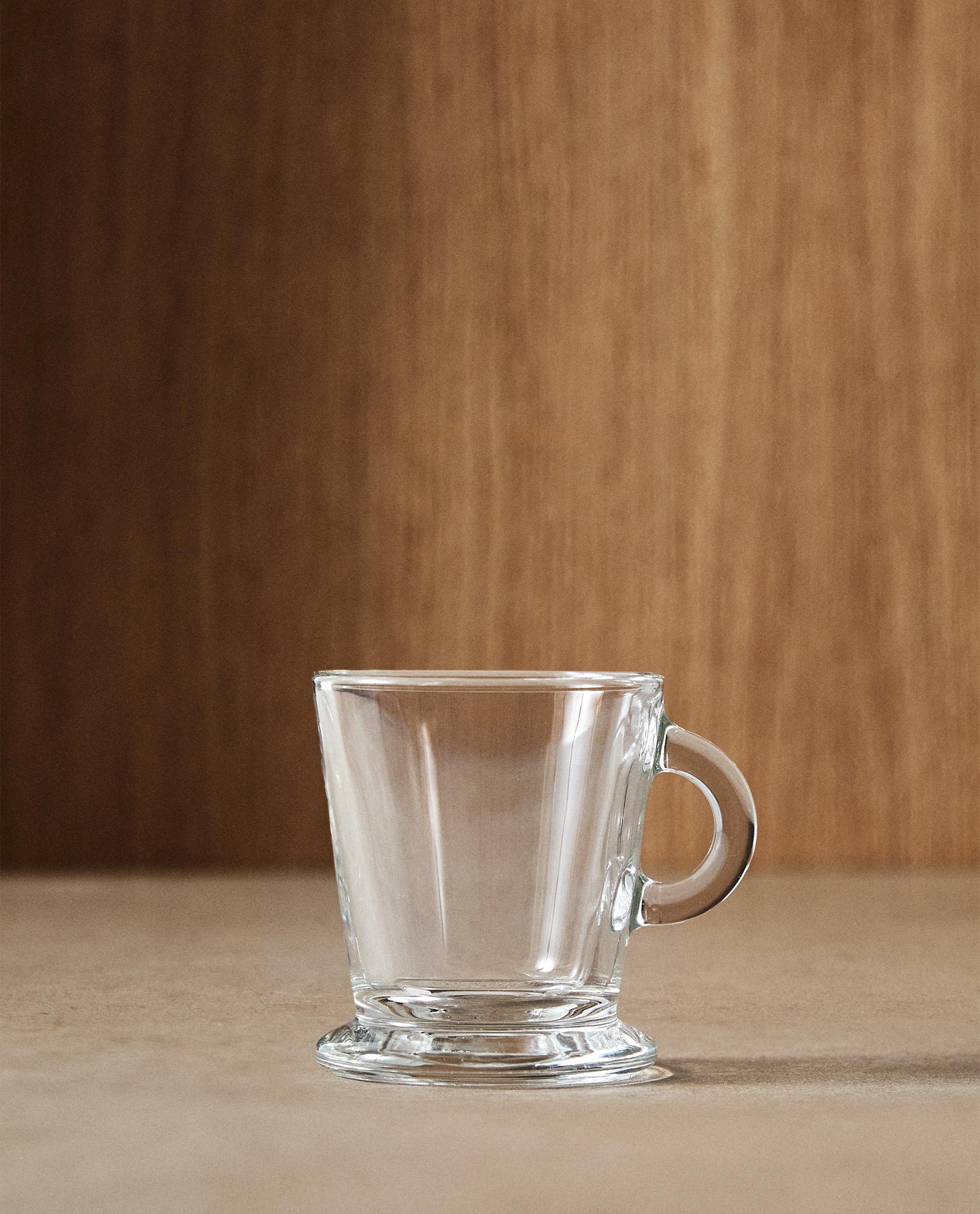 ESPRESSO-TASSE AUS TRANSPARENTEM GLAS