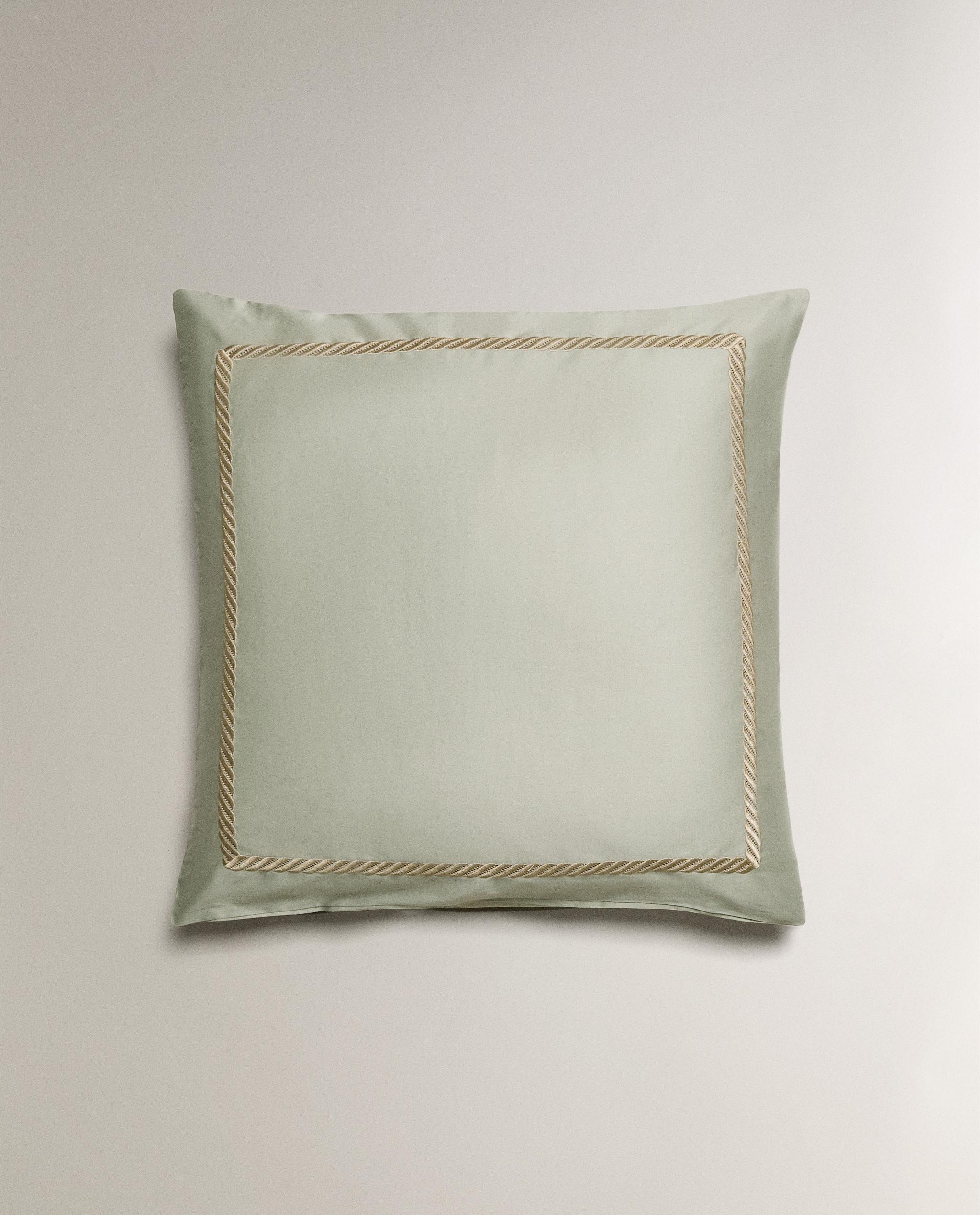 SATEEN PILLOWCASE WITH DECORATIVE EMBROIDERY product thumbnail 2