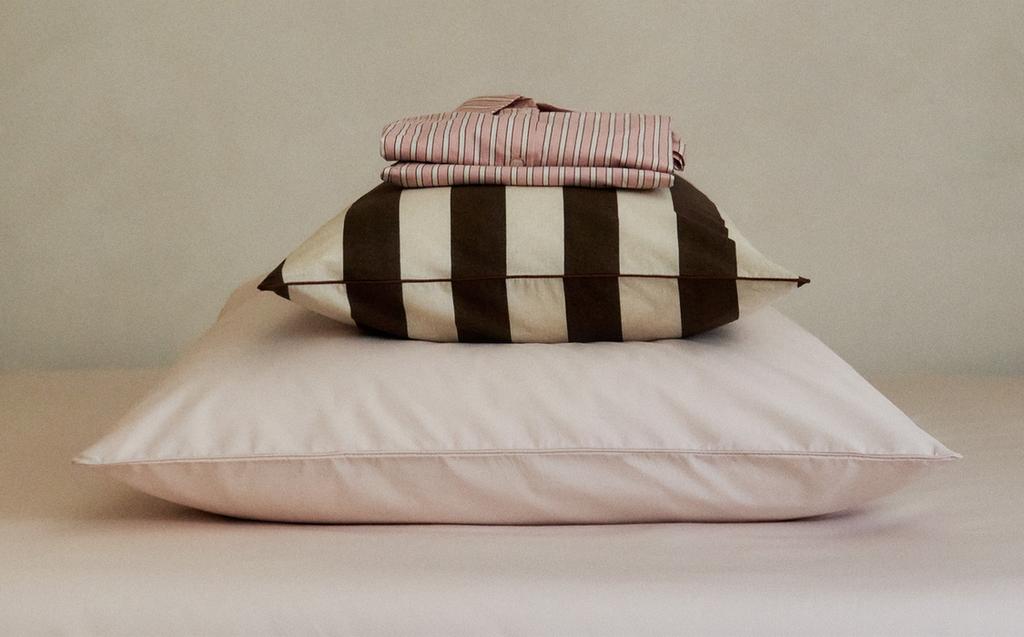 KOPFKISSENBEZUG AUS PERKALBAUMWOLLE (FADENDICHTE 300) KOPFKISSENBEZUG AUS PERKALBAUMWOLLE (FADENDICHTE 300)