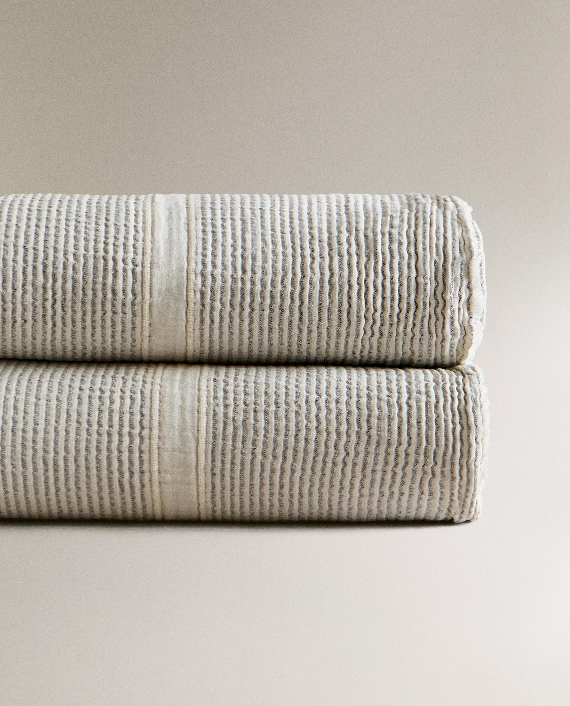 ベッドカバー ストライプ柄 | Zara Home 日本/Japan