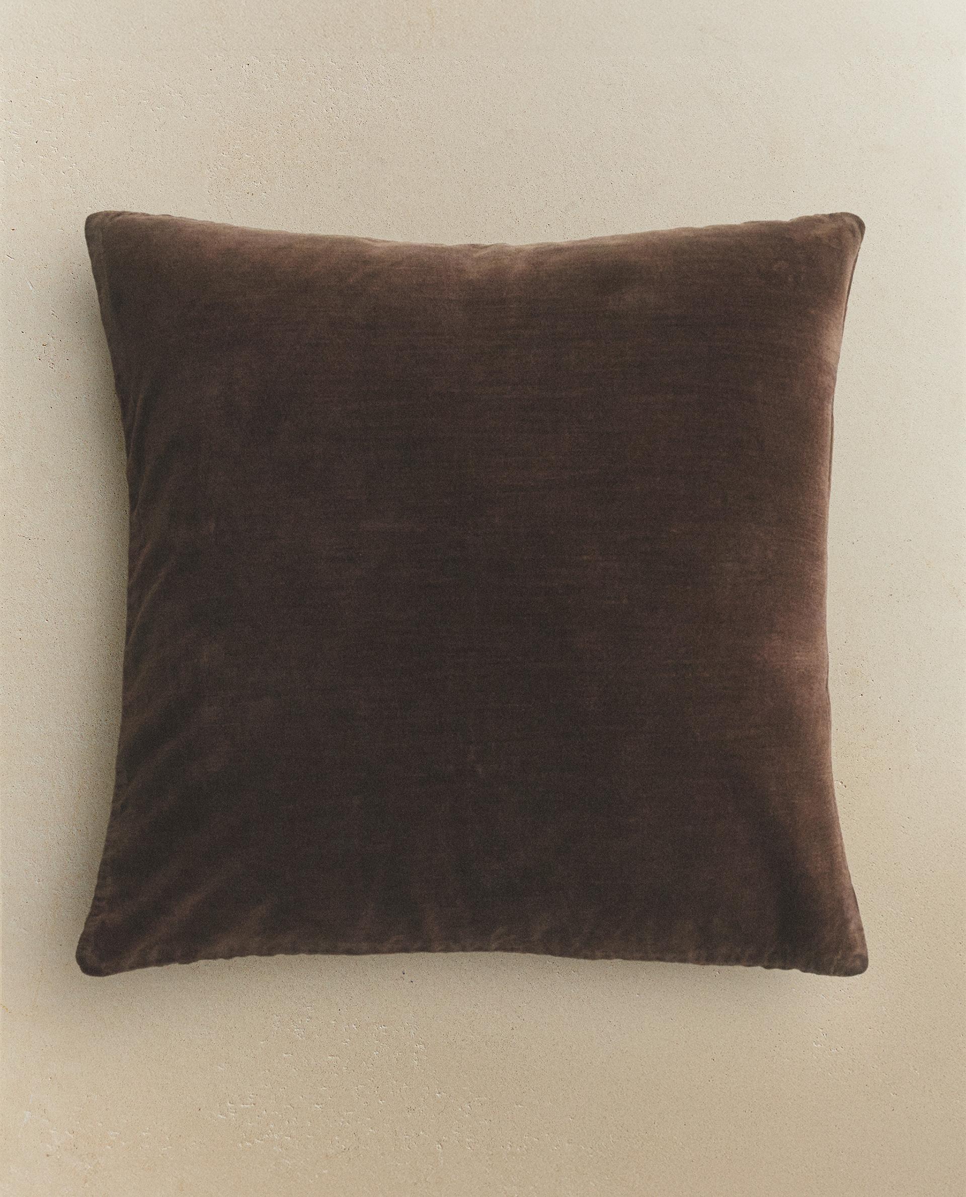 ソファとリビングルームの装飾クッション | Zara Home 日本/Japan