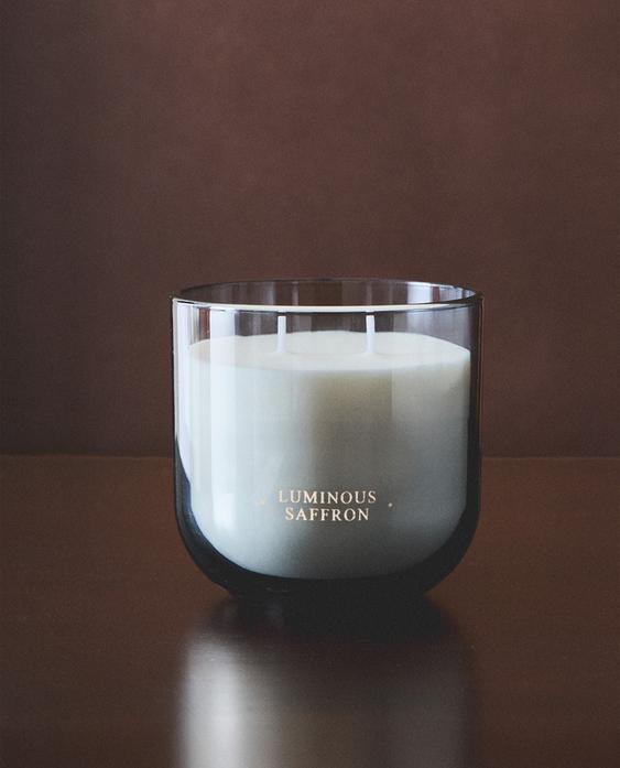 (400 G) LUMINOUS SAFFRON SCENTED CANDLE (400 G) LUMINOUS SAFFRON SCENTED CANDLE
