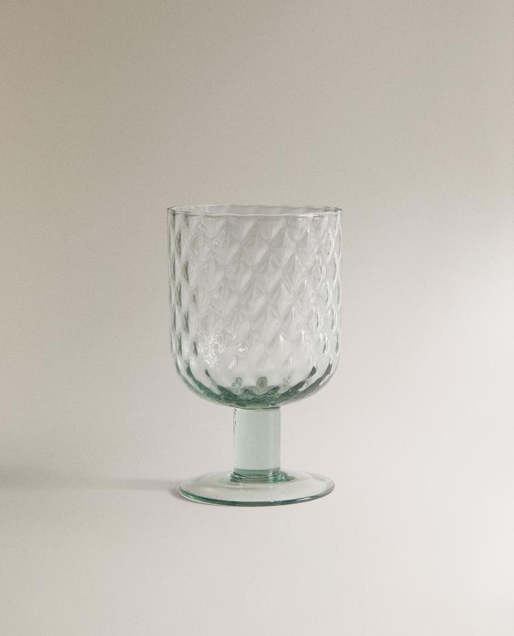 RAISED DESIGN GLASS