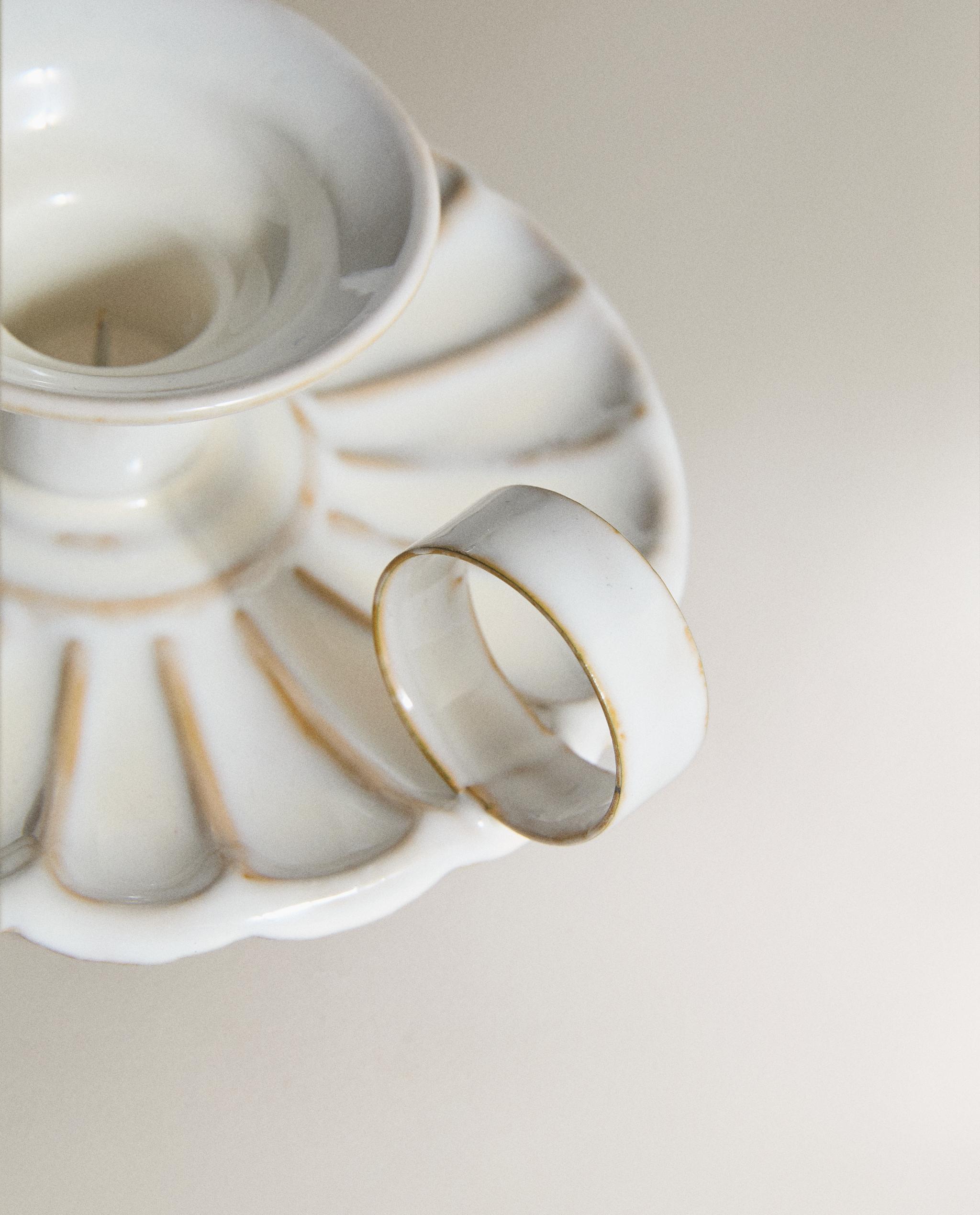 WAVY IRON CANDLE HOLDER product thumbnail 7