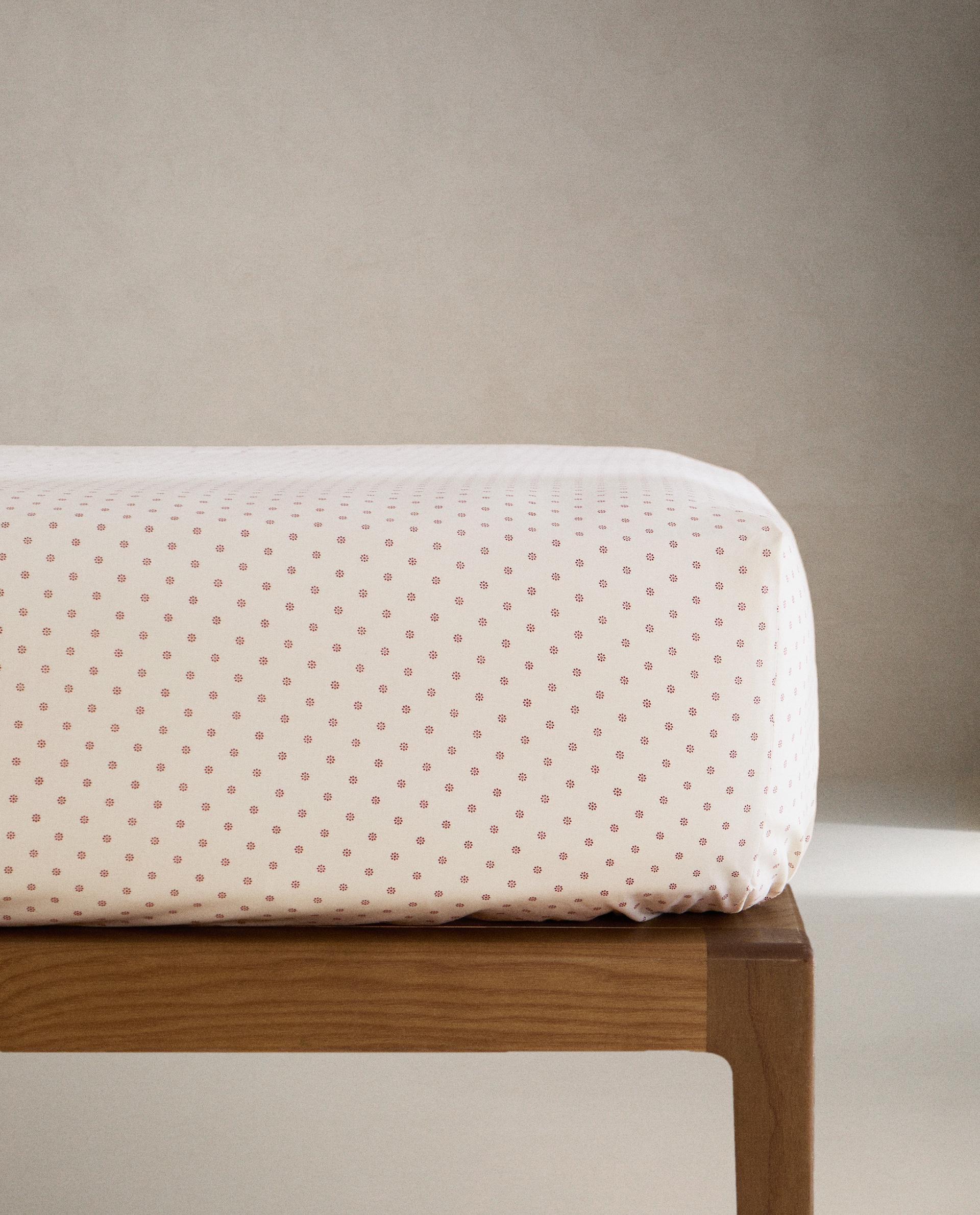 CHILDREN S MINI FLORAL PRINT FITTED SHEET Zara Home M xico children-s-mini-floral-print-fitted-sheet-zara-home-m-xico