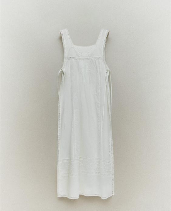 LACE NIGHTDRESS WITH TIE