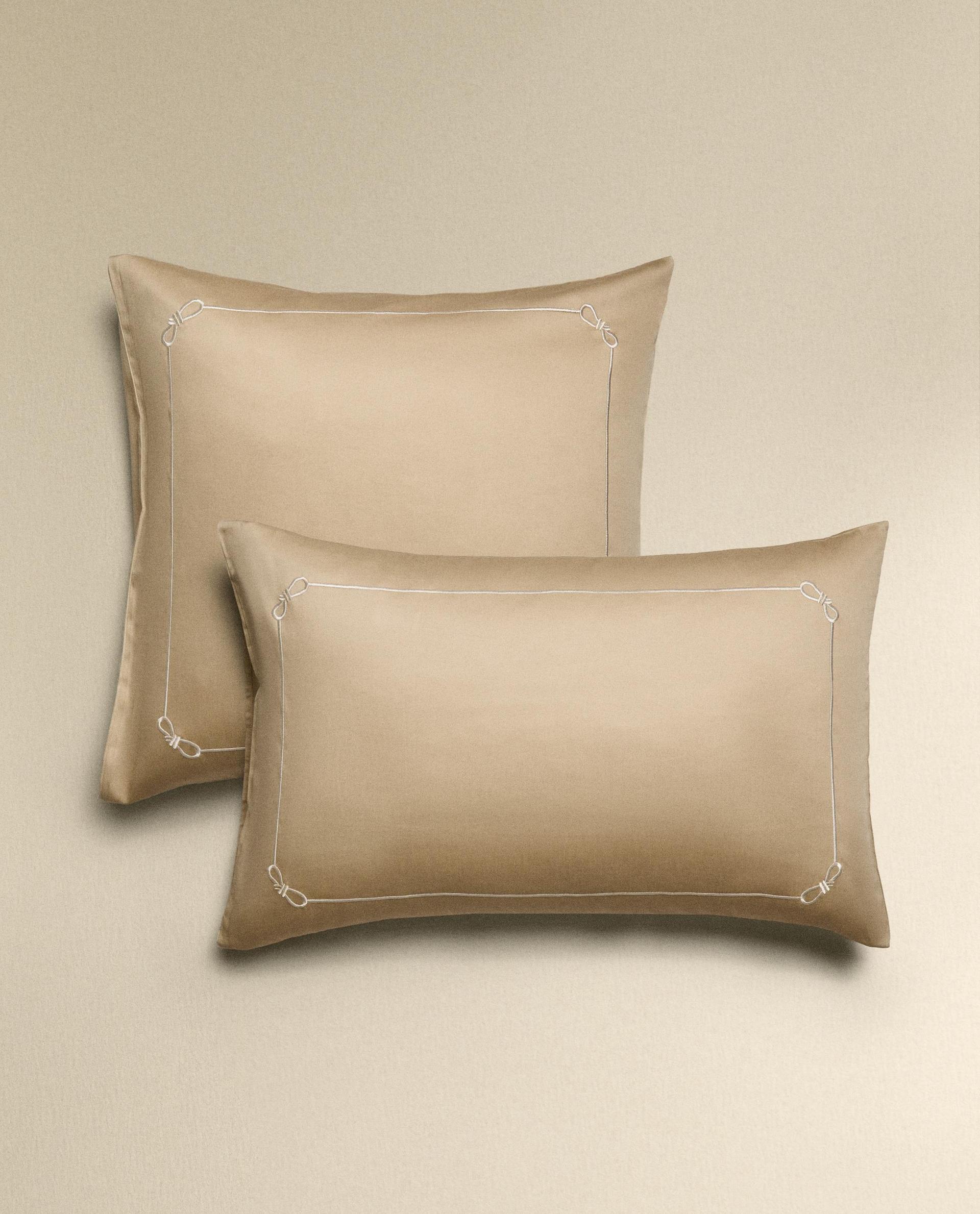 SATEEN PILLOWCASE WITH TRIM SATEEN PILLOWCASE WITH TRIM