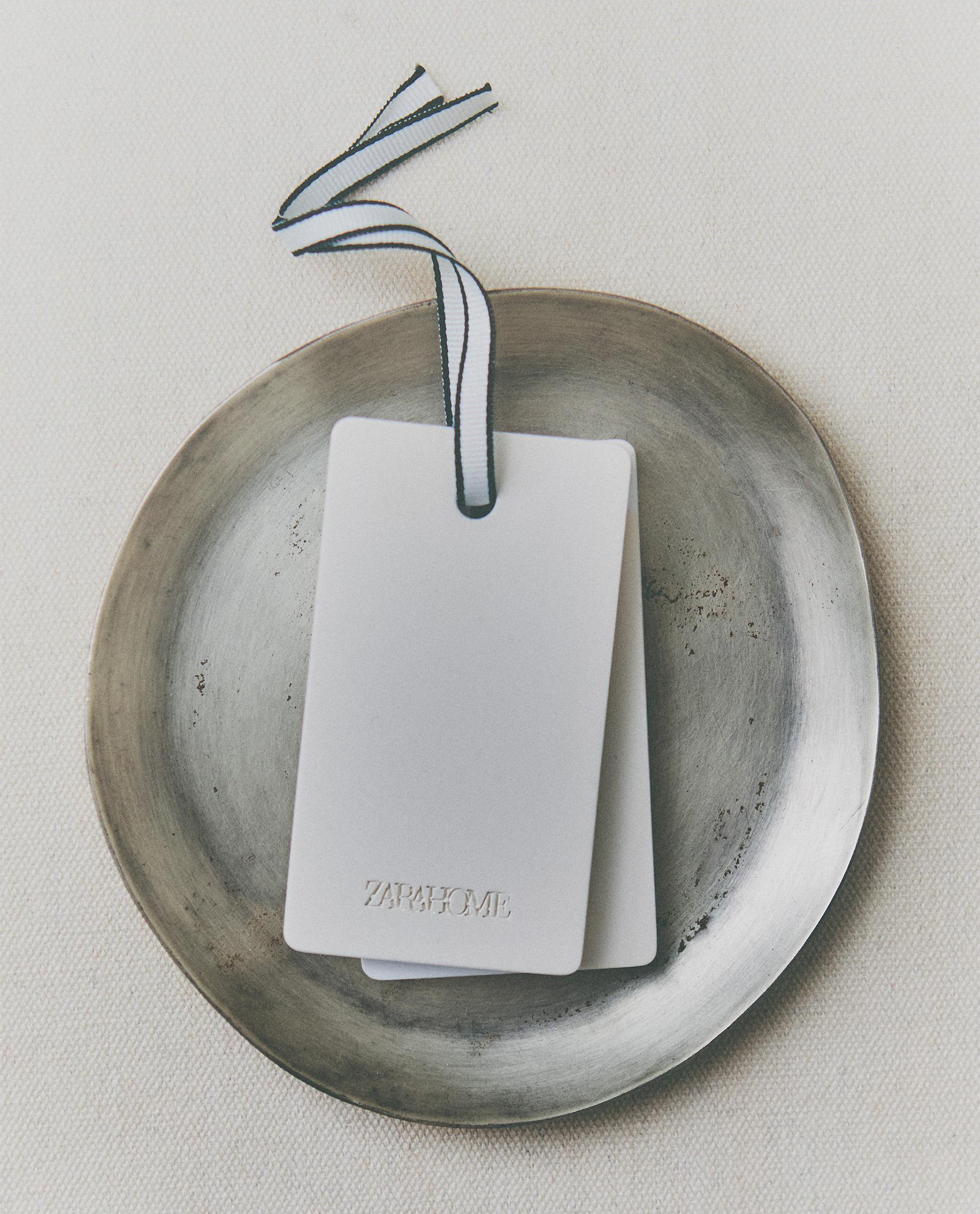 ハンガーとフック | Zara Home 日本/Japan