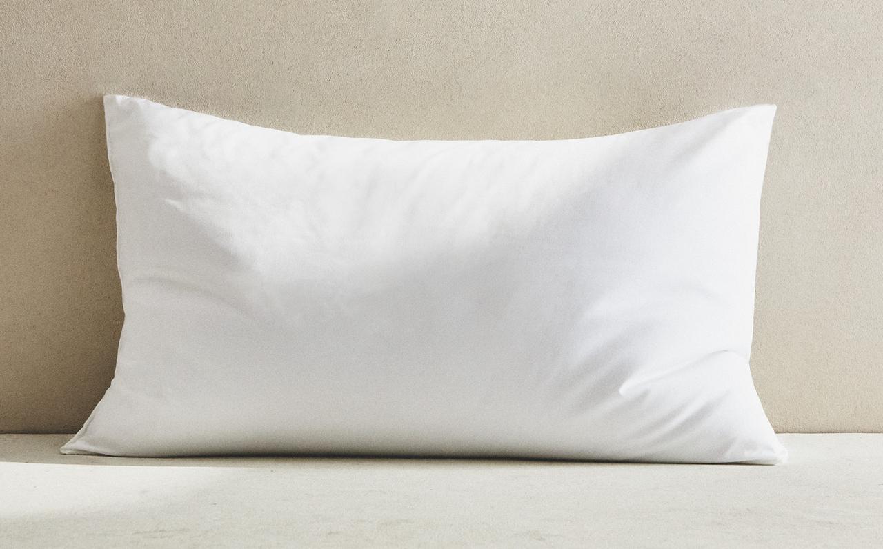 مخدة من الألياف الدقيقة