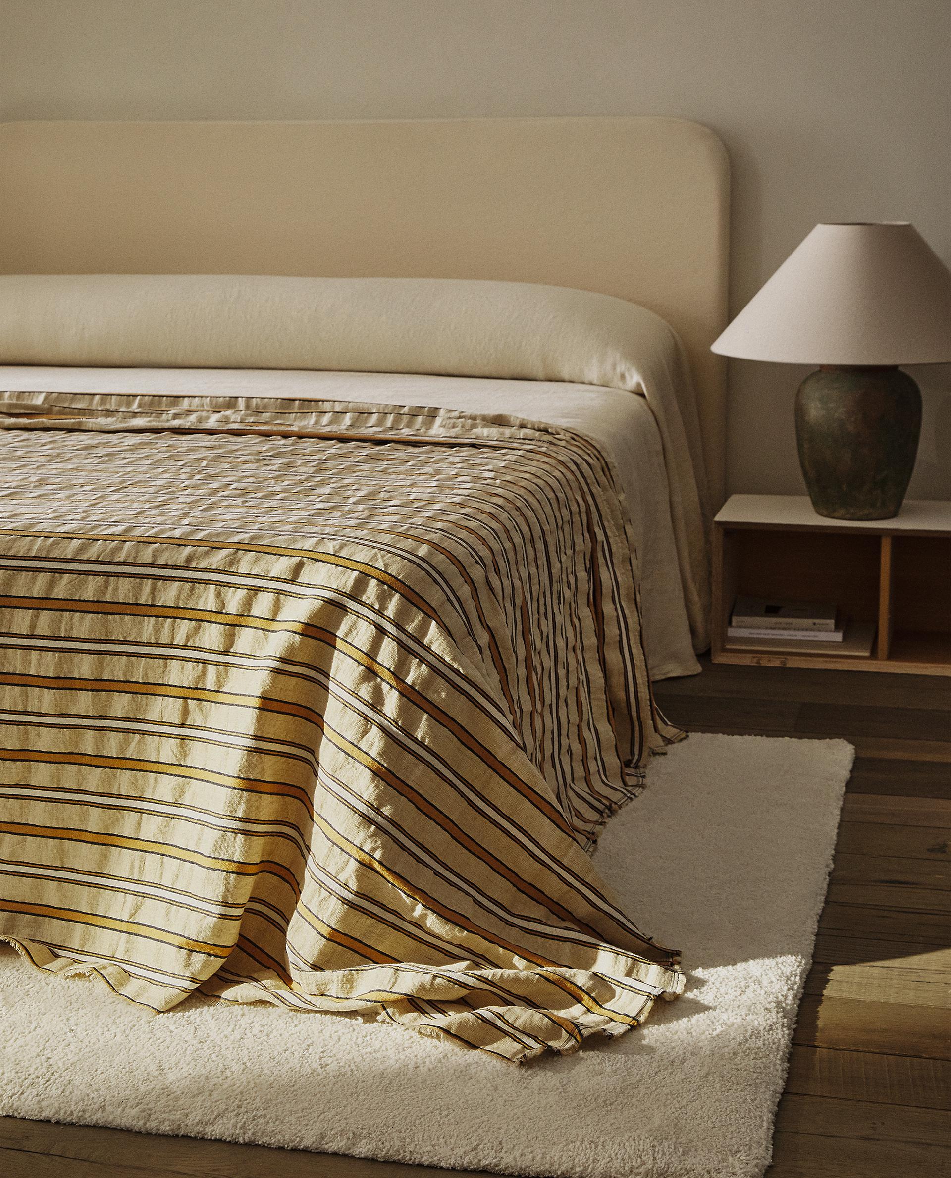 【新品】ZARA  ザラホーム ベッドカバー ゴールド 新品】ZARA HOME ザラホーム ベッドカバー ゴールド 新品】ZARA