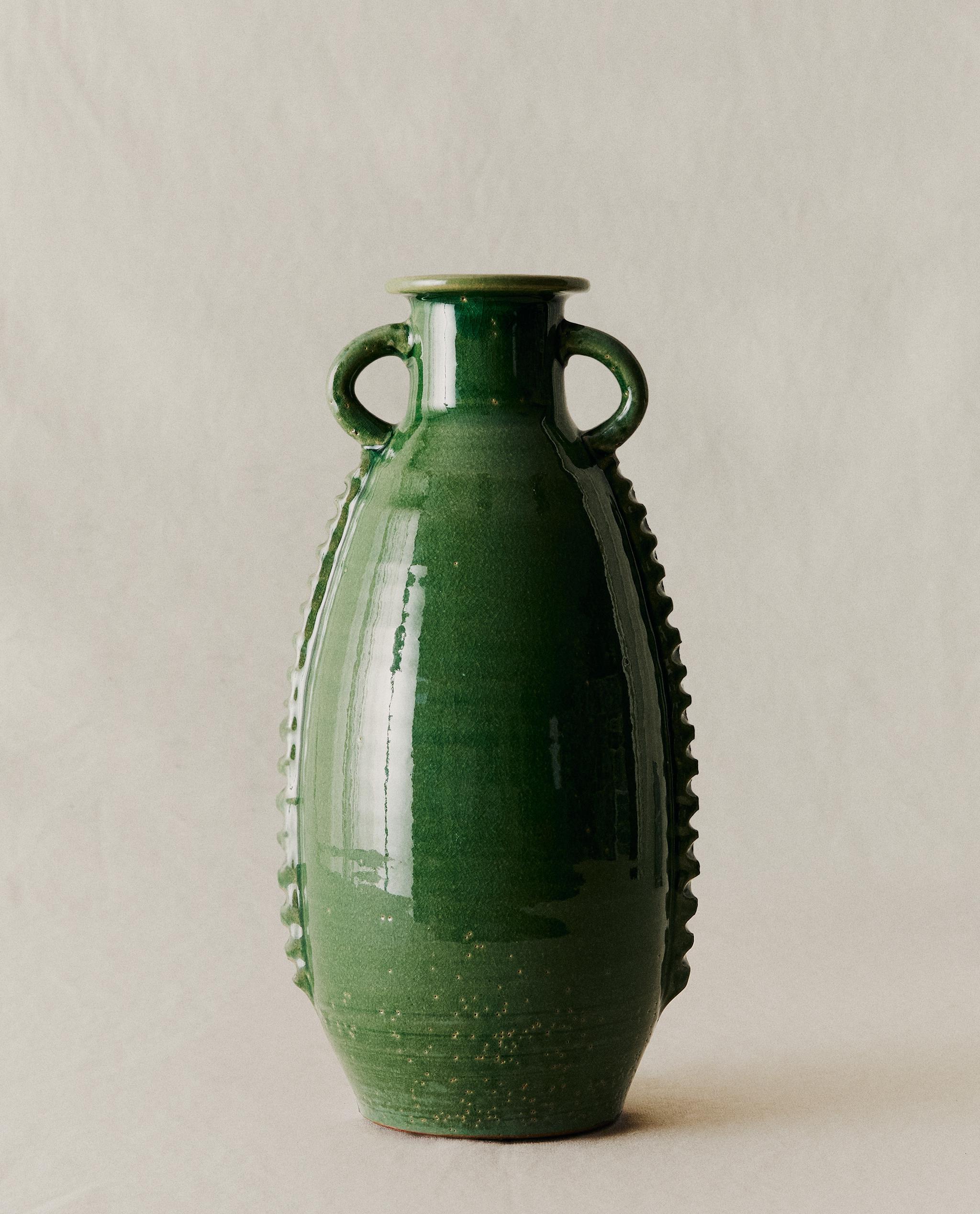 DECORATIVE TERRACOTTA VASE product thumbnail 8