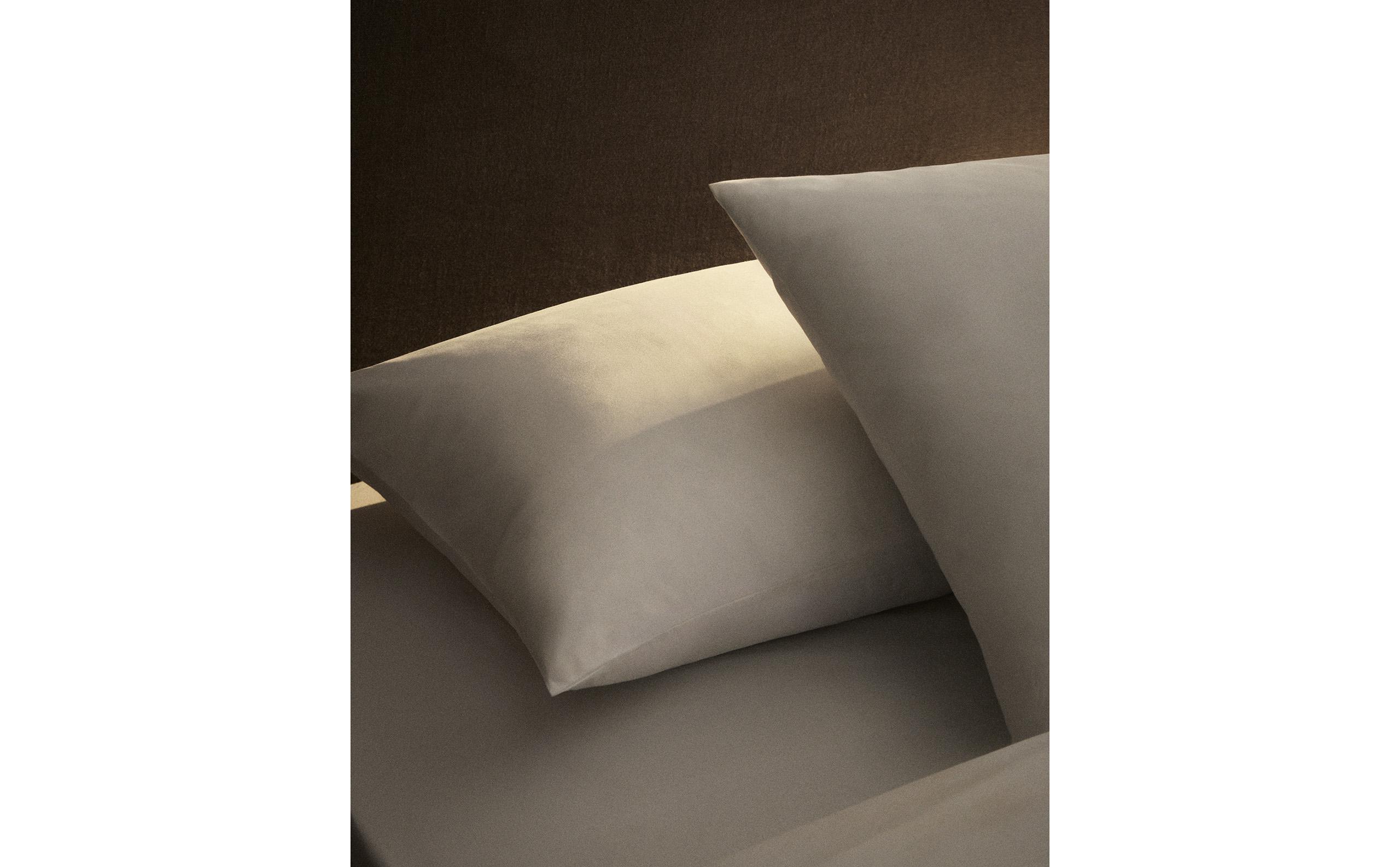 PERCALE PILLOWCASE (200 THREAD COUNT) product thumbnail 3