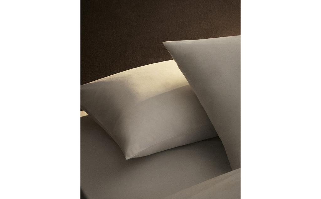 TAIE D’OREILLER PERCALE DE COTON (200 FILS) TAIE D’OREILLER PERCALE DE COTON (200 FILS)