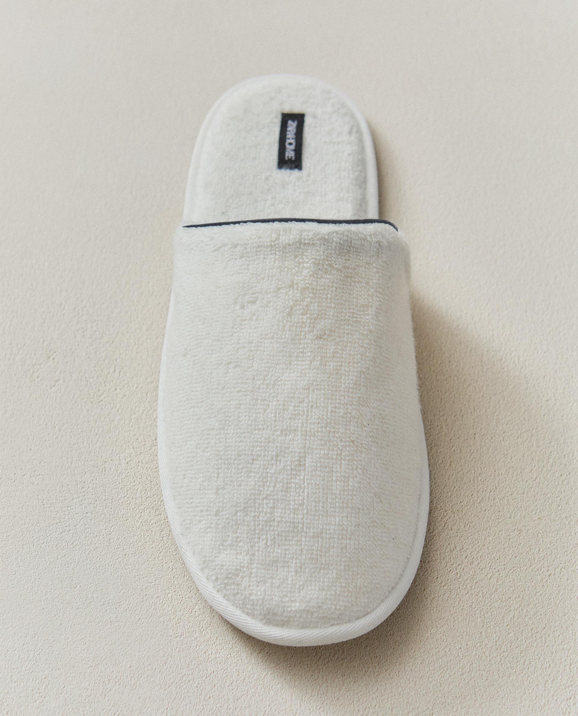 TERRY BATHROOM SLIPPERS TERRY BATHROOM SLIPPERS