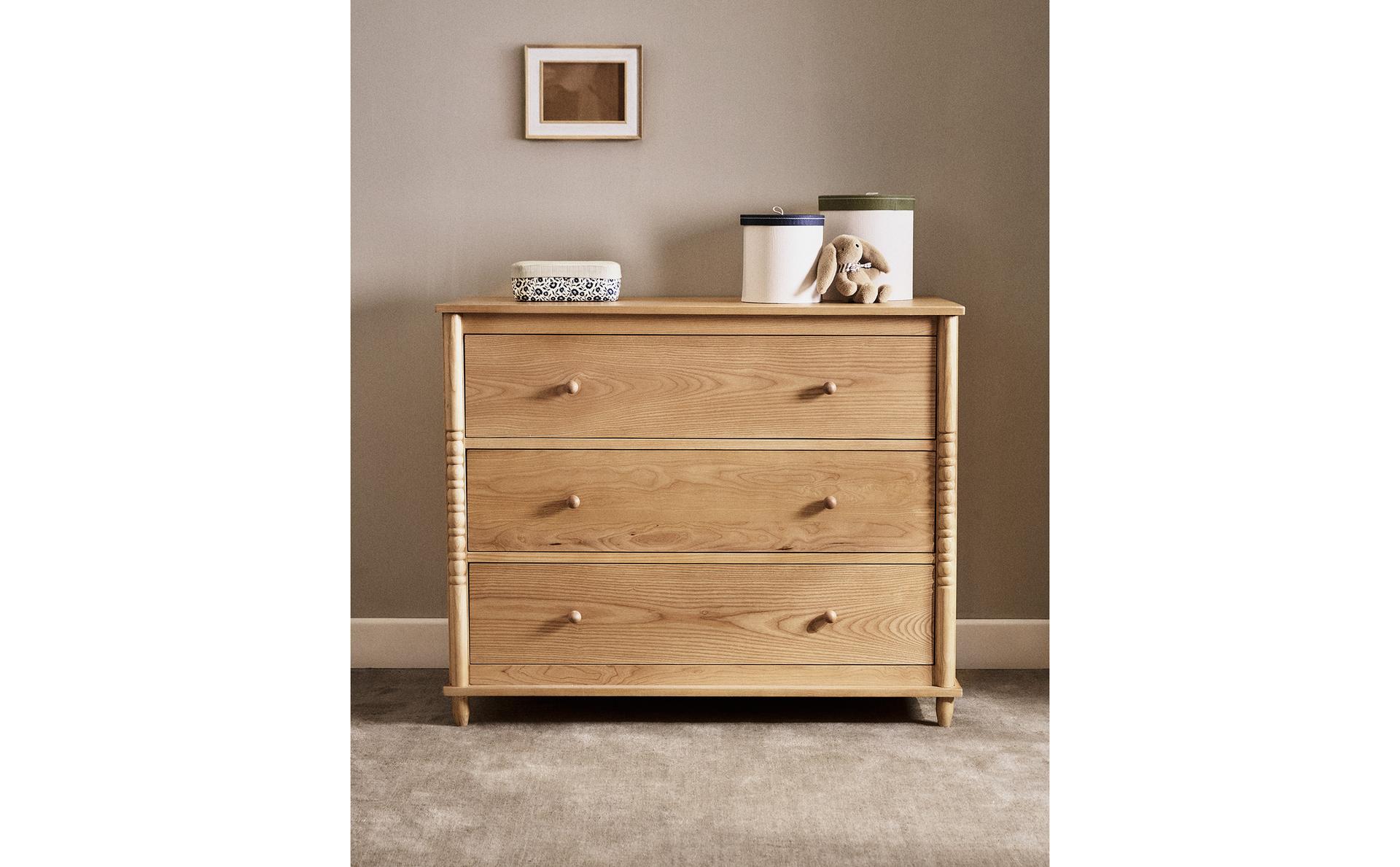 CÓMODA DE MADERA CÓMODA DE MADERA