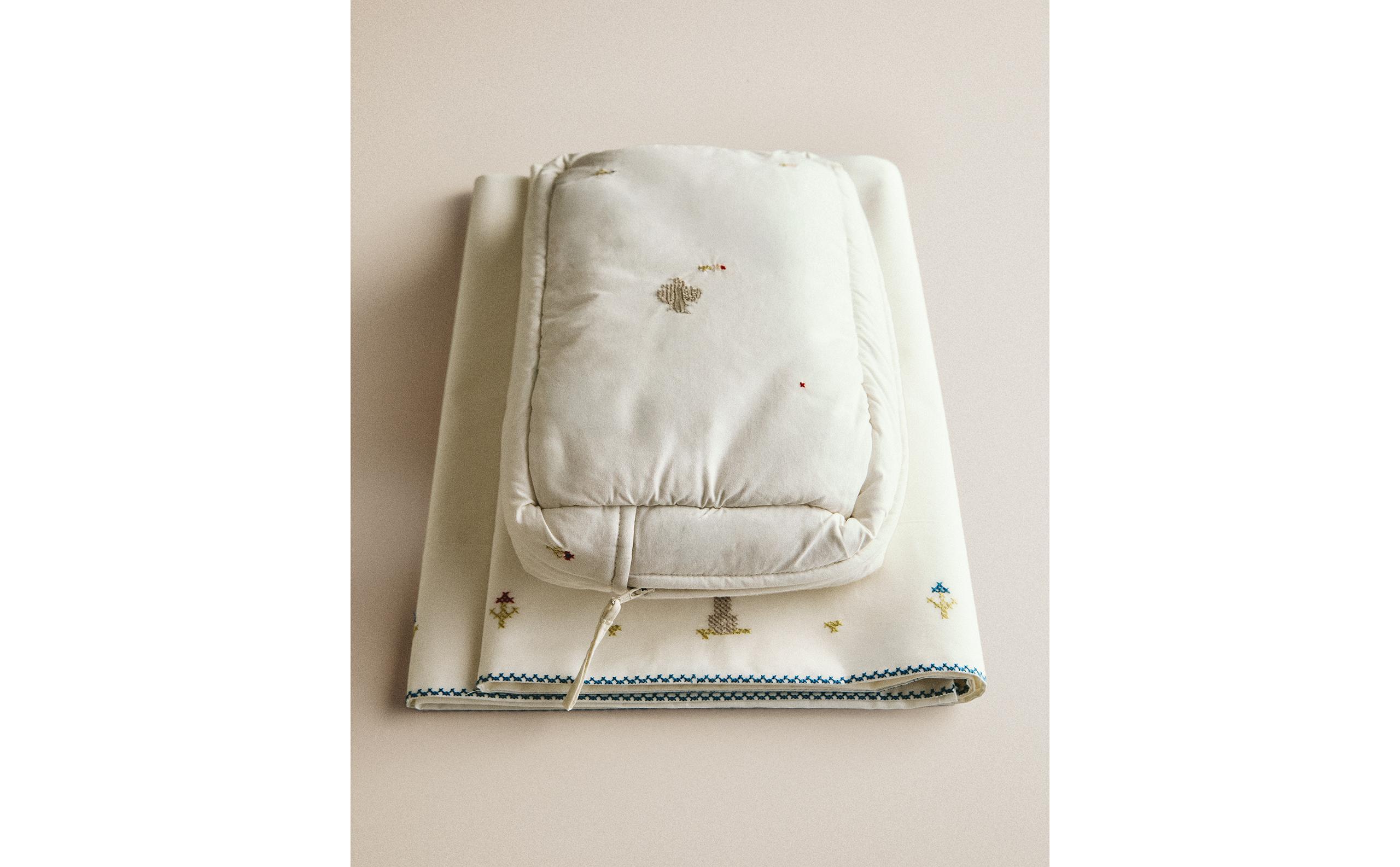 CHILDREN'S COTTON BUNNY TOILETRY BAG product thumbnail 8