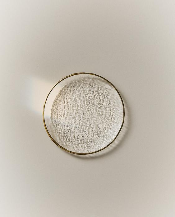 طبق جانبي زجاج بارز بحافة ذهبية