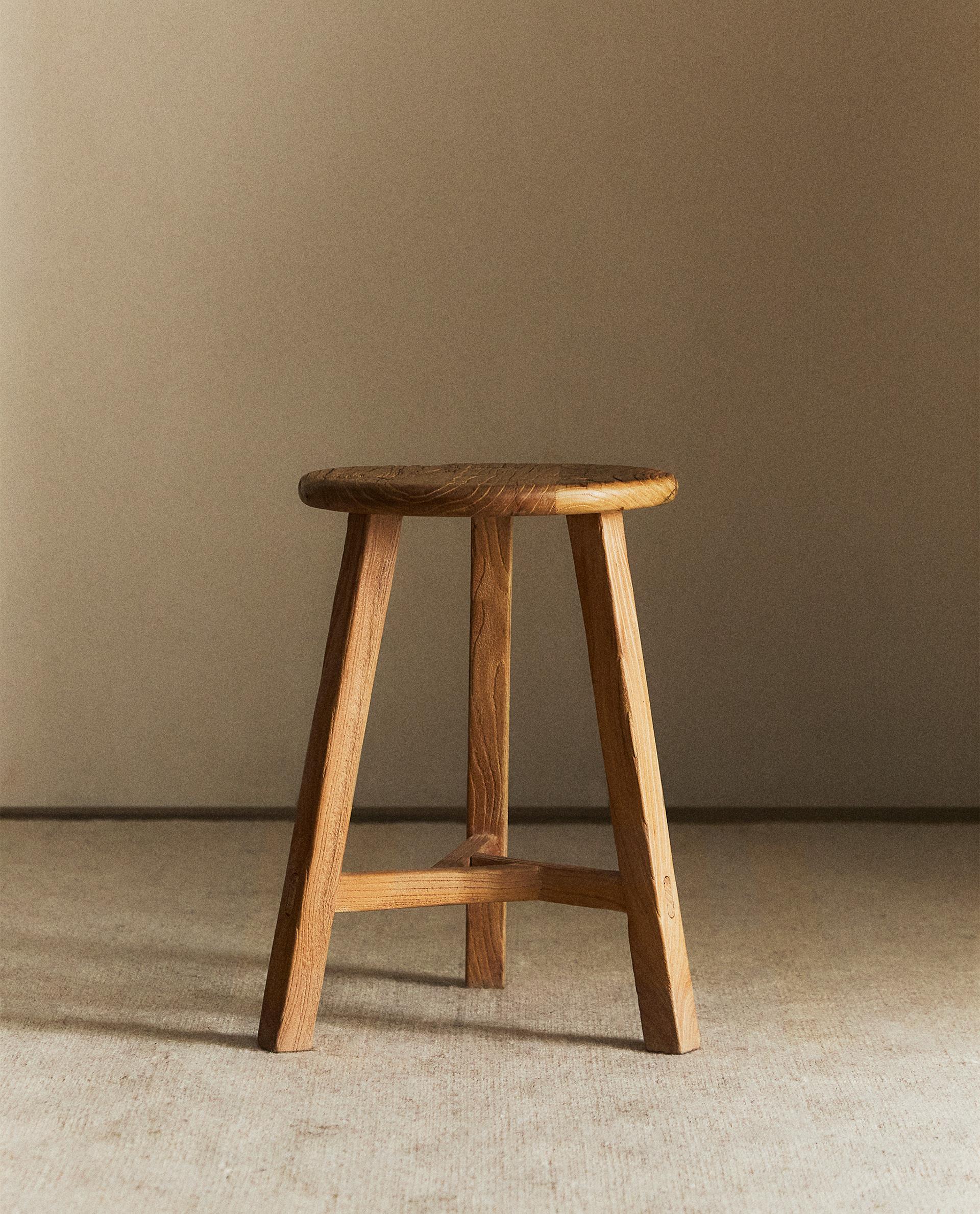 ELM WOOD STOOL