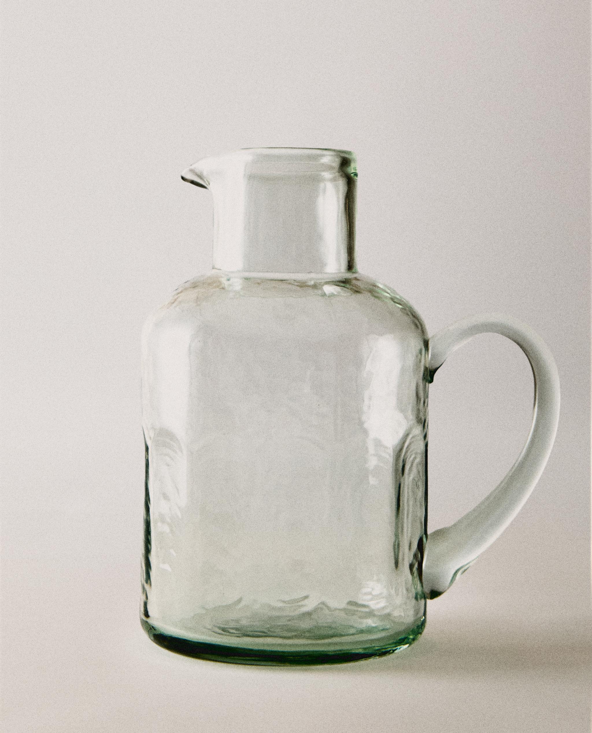 HAMMERED GLASS PITCHER