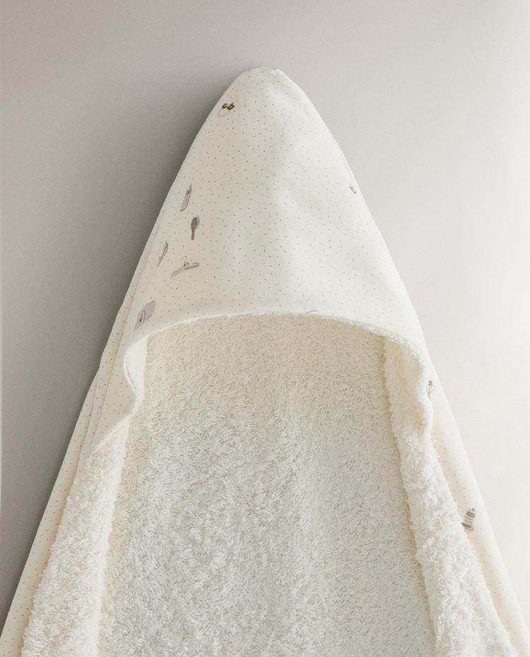 HOODED BABY TOWEL