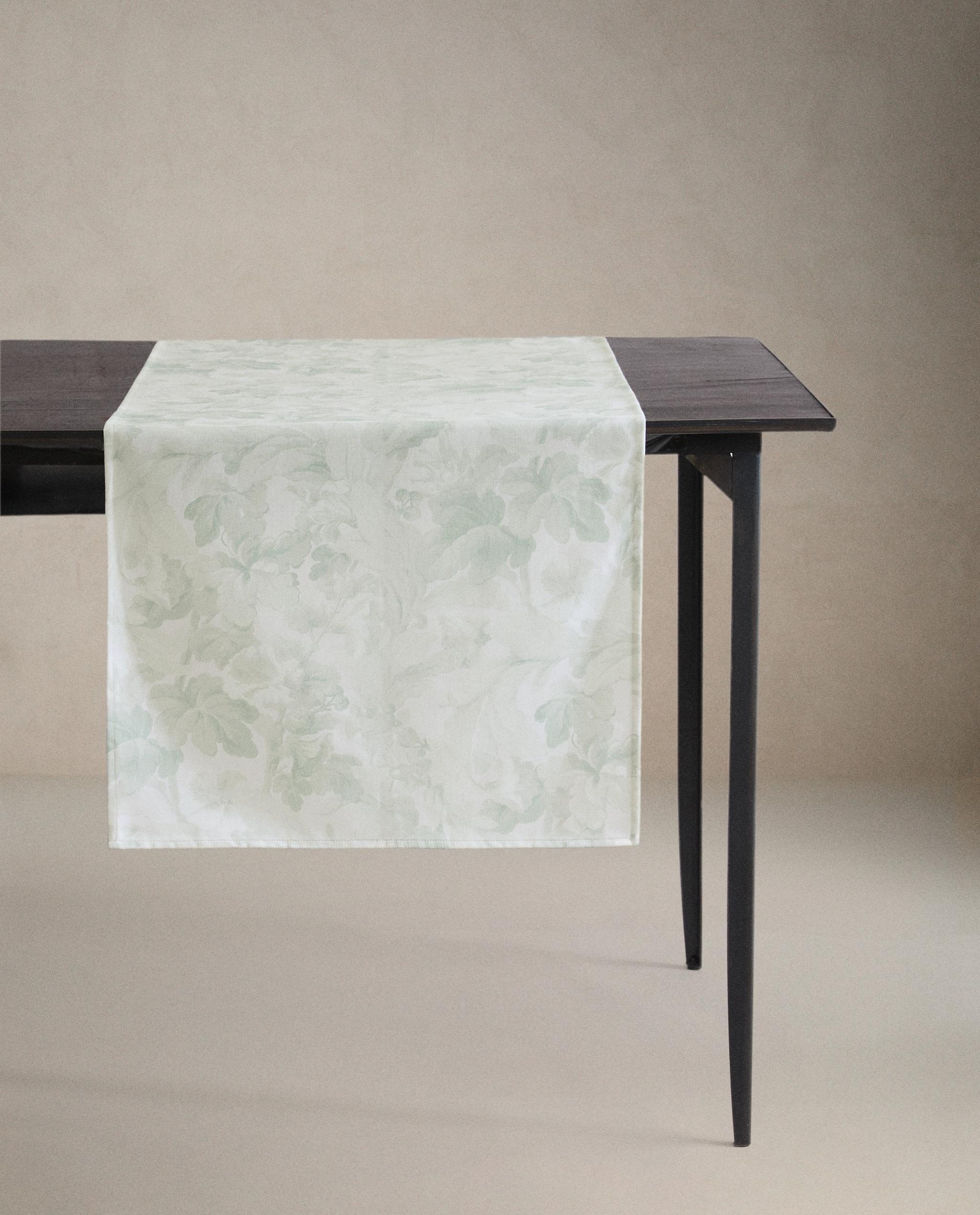PLANT PRINT TABLE RUNNER product thumbnail 5