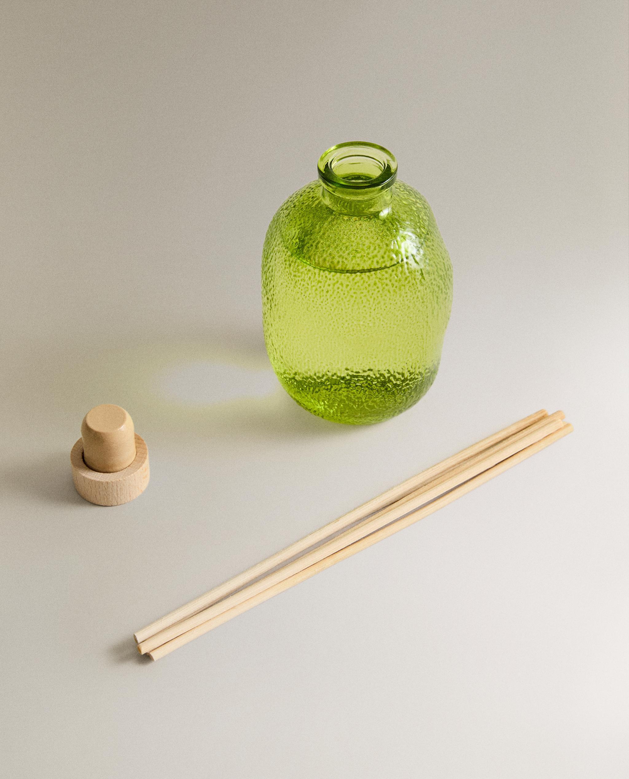 BERGAMOT & SANDALWOOD REED DIFFUSERS product thumbnail 3