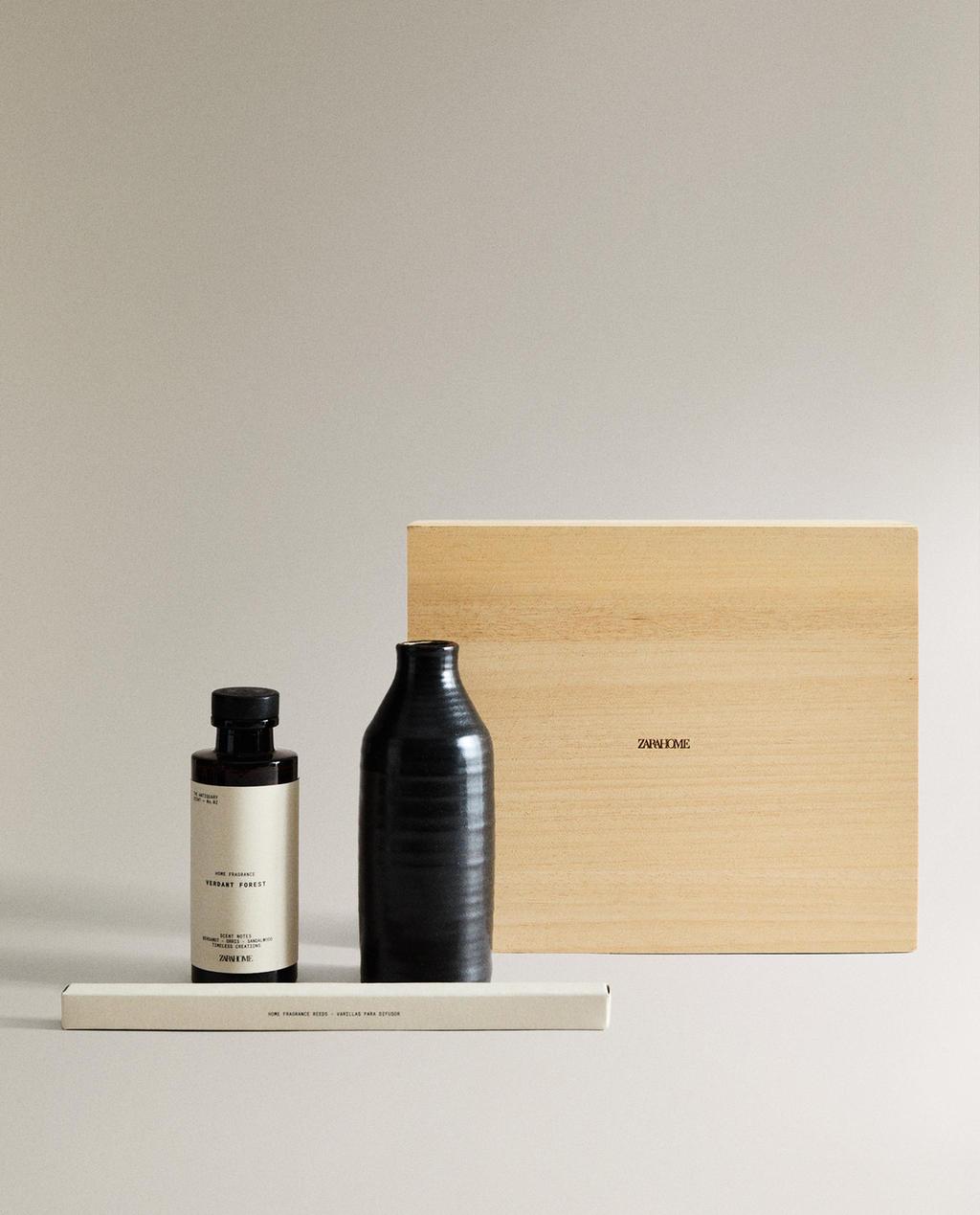 „VERDANT FOREST“ NAMŲ KVAPAS SU LAZDELĖMIS IR KERAMINIS INDAS (120 ML)