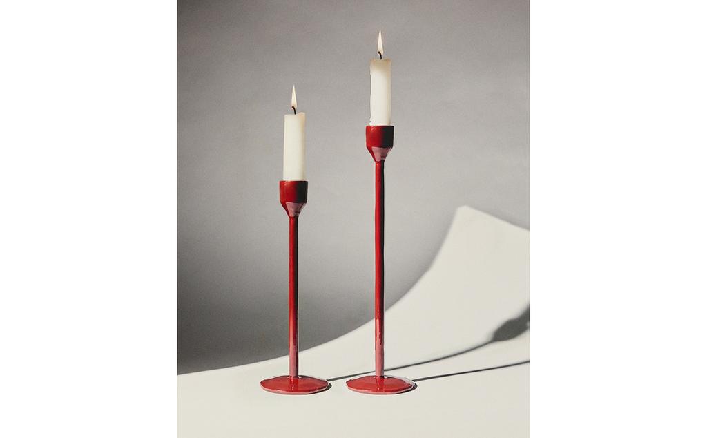 ŠĶAUTŅAINS METĀLA SVEČTURIS