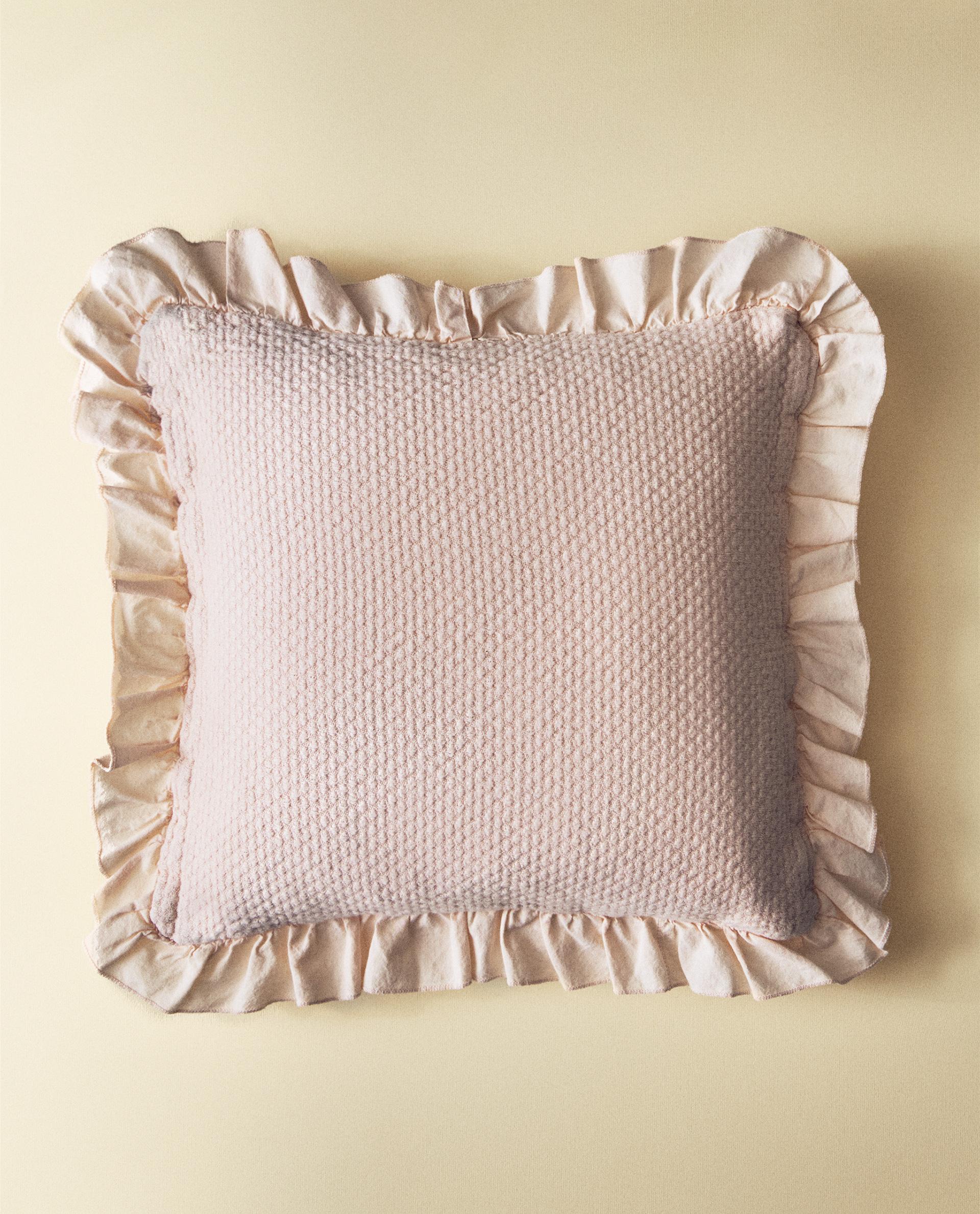 PROJEKTITYYNY クッションカバー フリル キッズ クッションカバー フリル | Zara Home 日本/Japan