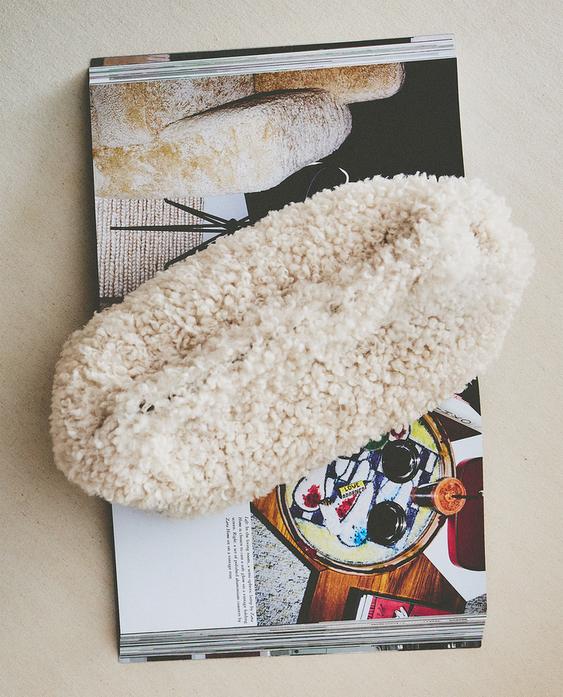 حقيبة غسيل متوسطة الحجم بفرو اصطناعي