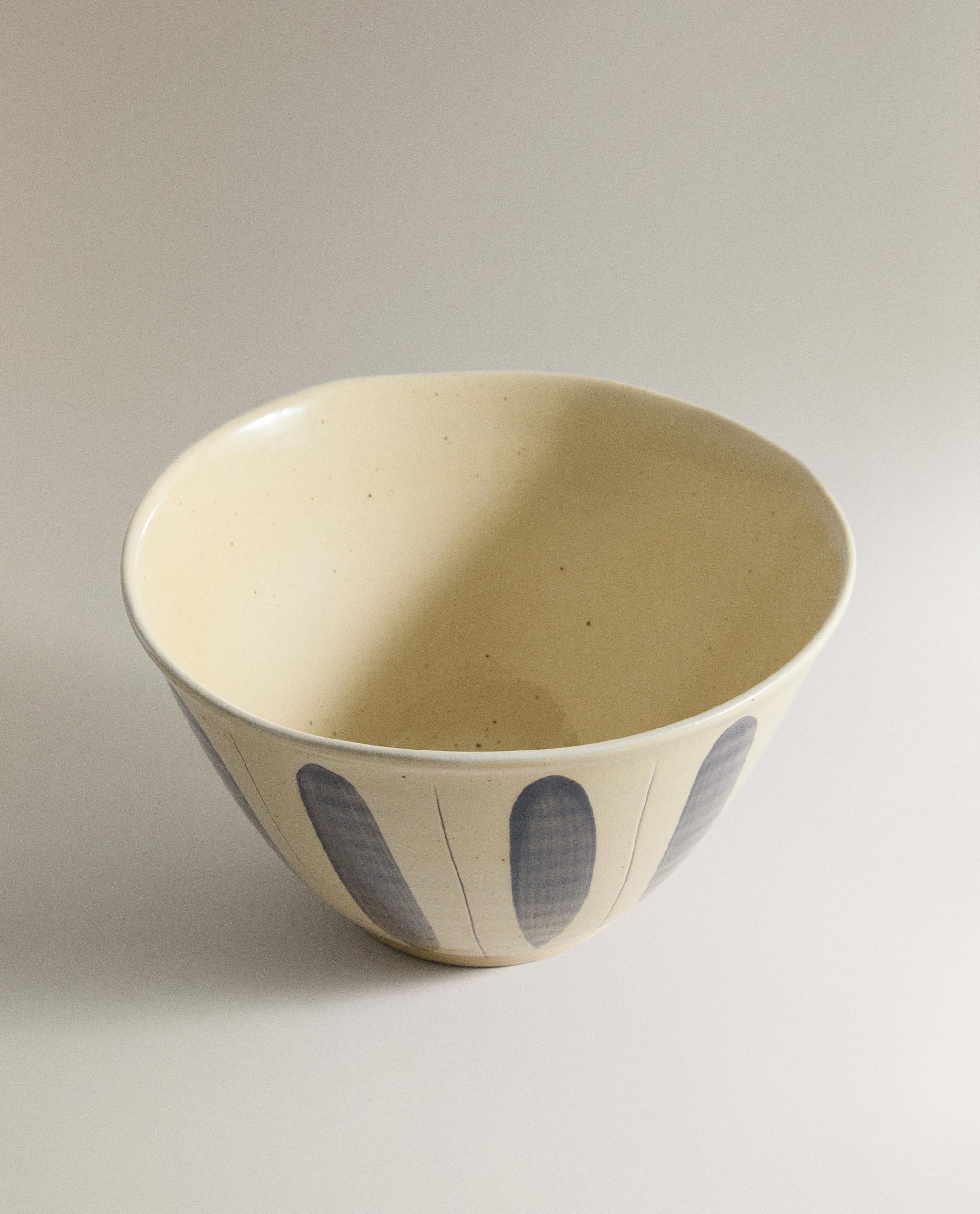 OVAL EARTHENWARE SALAD BOWL product thumbnail 9