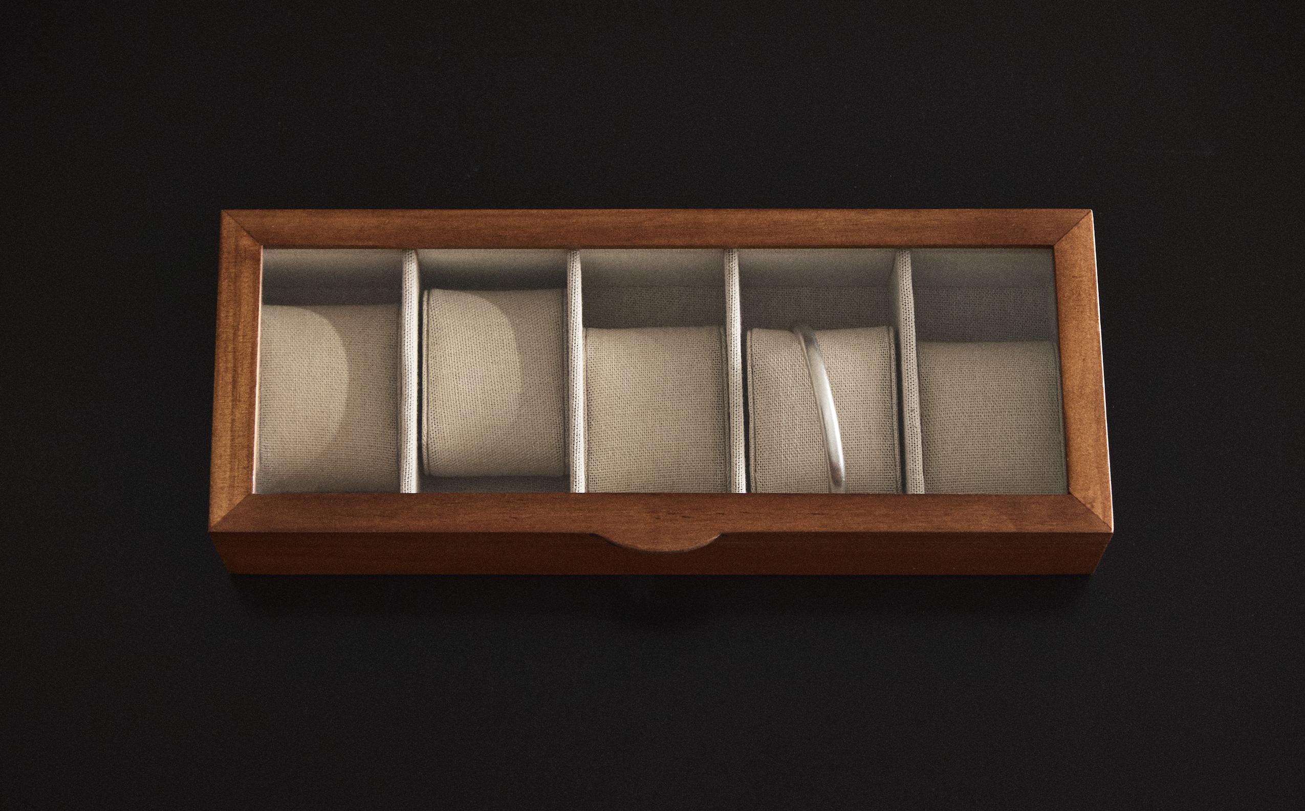 WOODEN AND LINEN WATCH BOX product thumbnail 7
