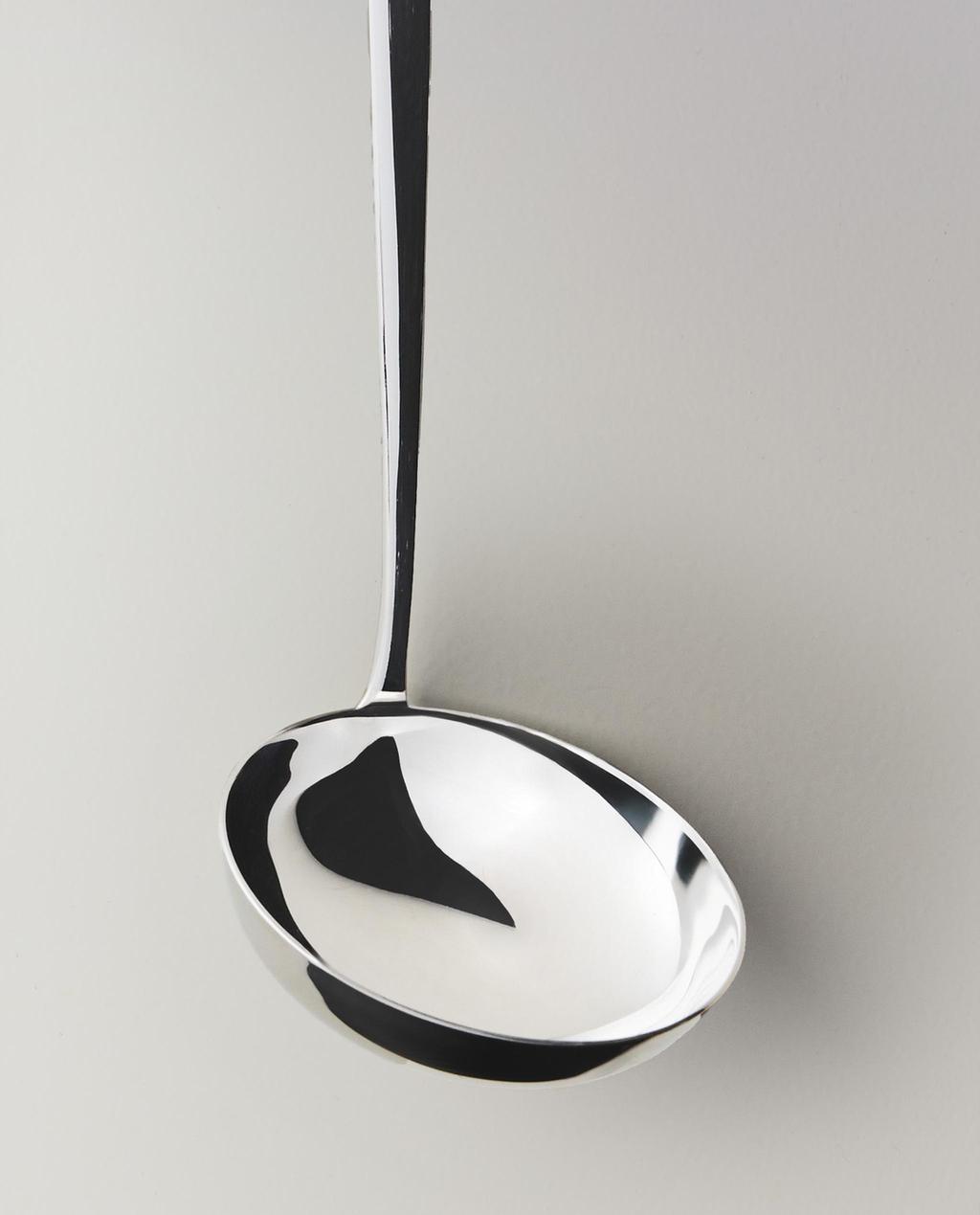 Soup ladle with extra-fine handle
