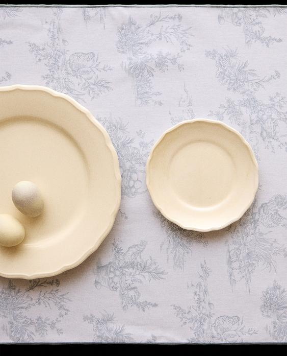 TOILE TAFELLOPER MET RESINE COATING