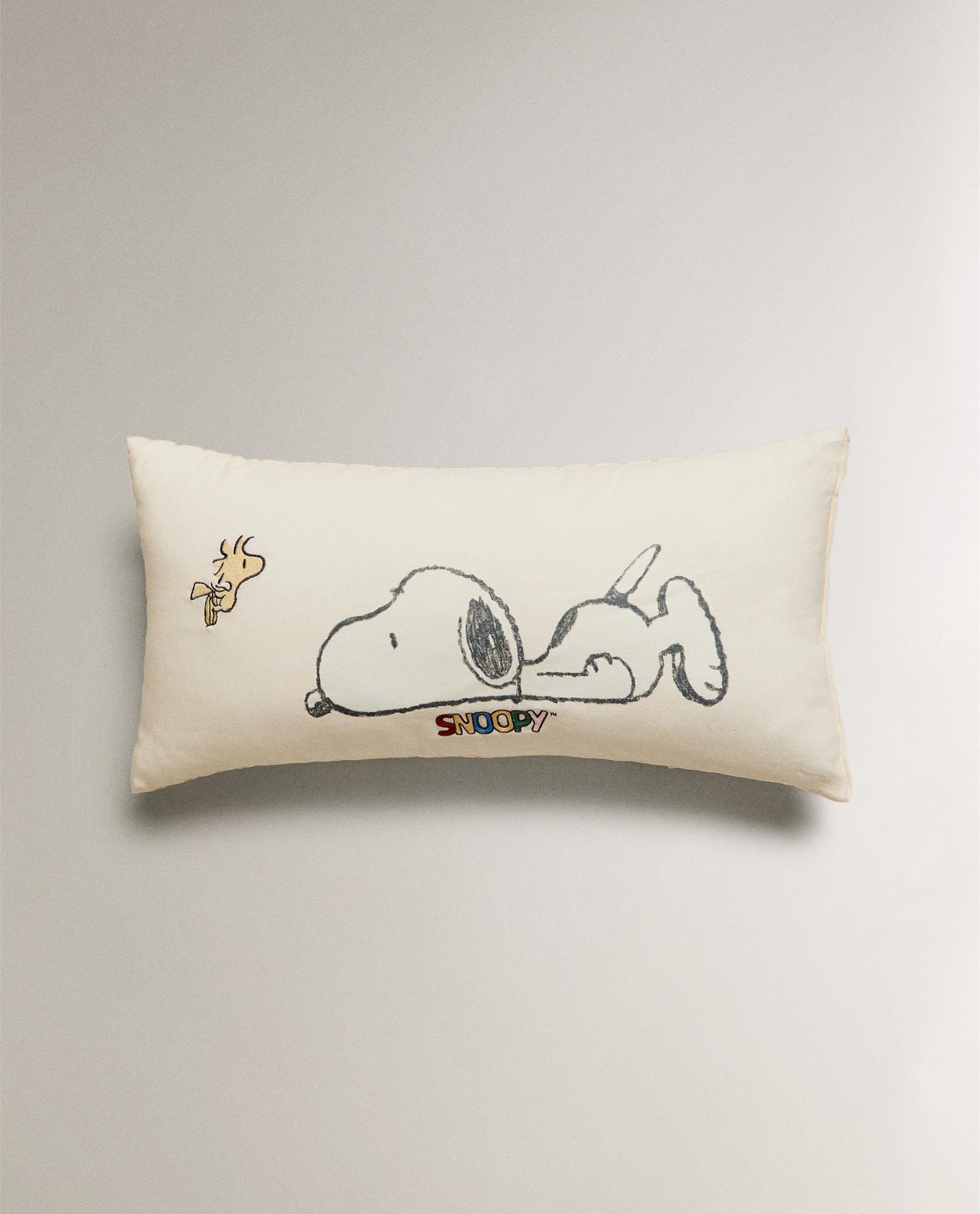 CHILDREN'S PEANUTS™ LONG CUSHION