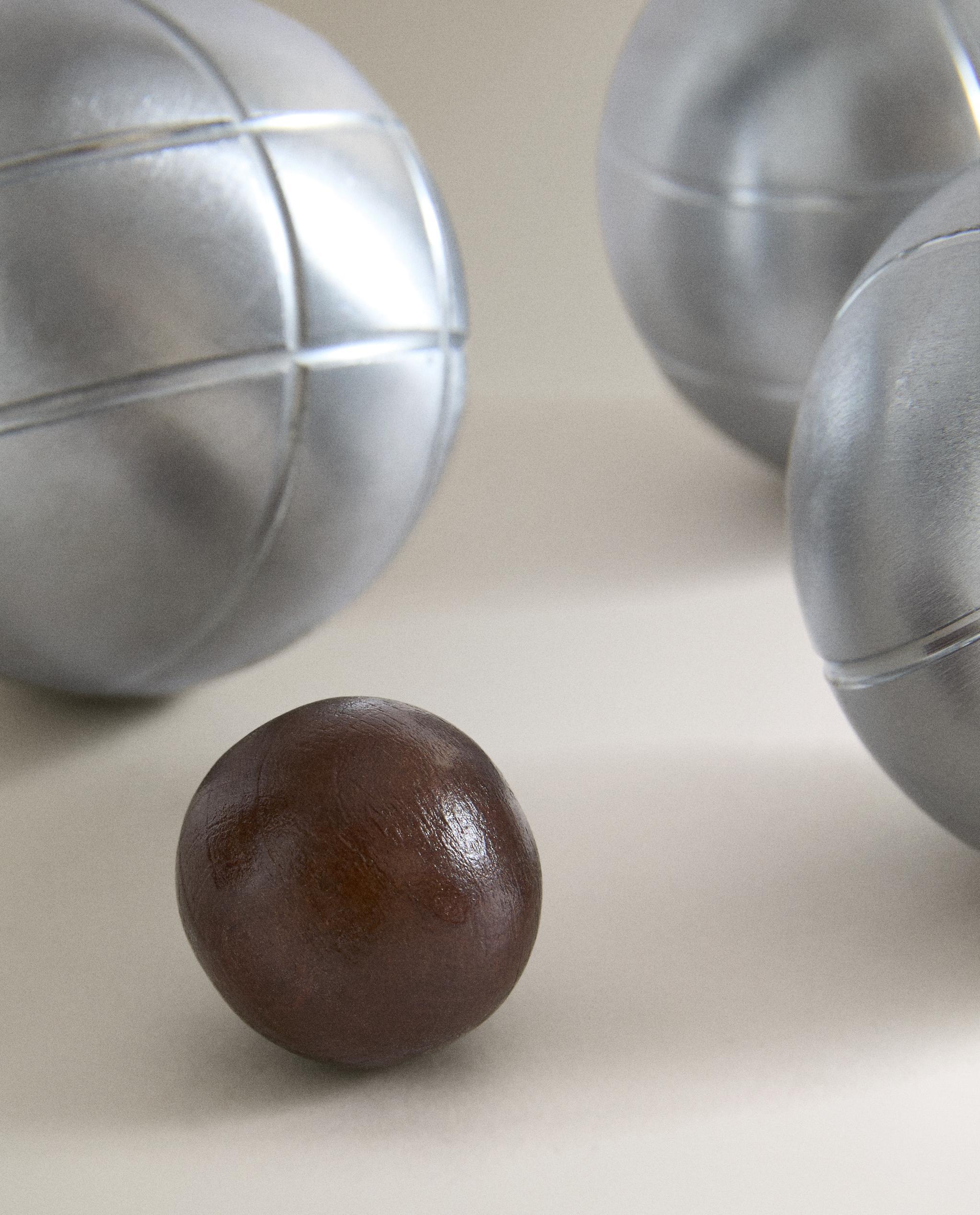 BOULES SET WITH LEATHER CASE product thumbnail 2
