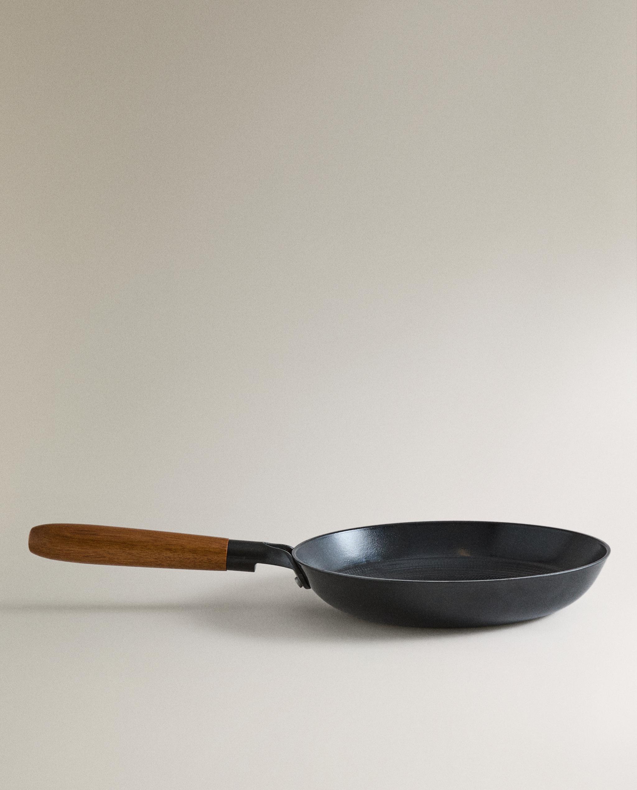 IRON FRYING PAN product thumbnail 10